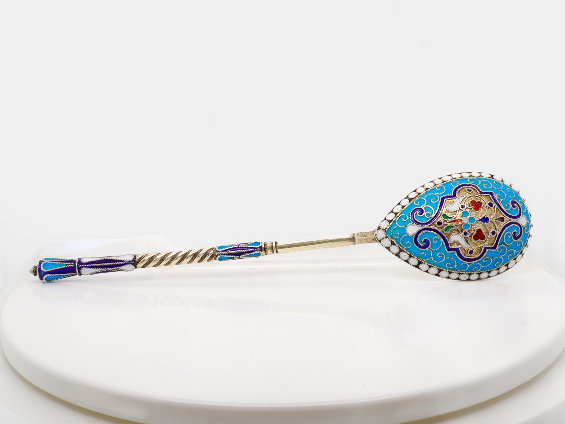 Cuillère impériale russe du 19ème siècle en argent et émail cloisonné en vente 8