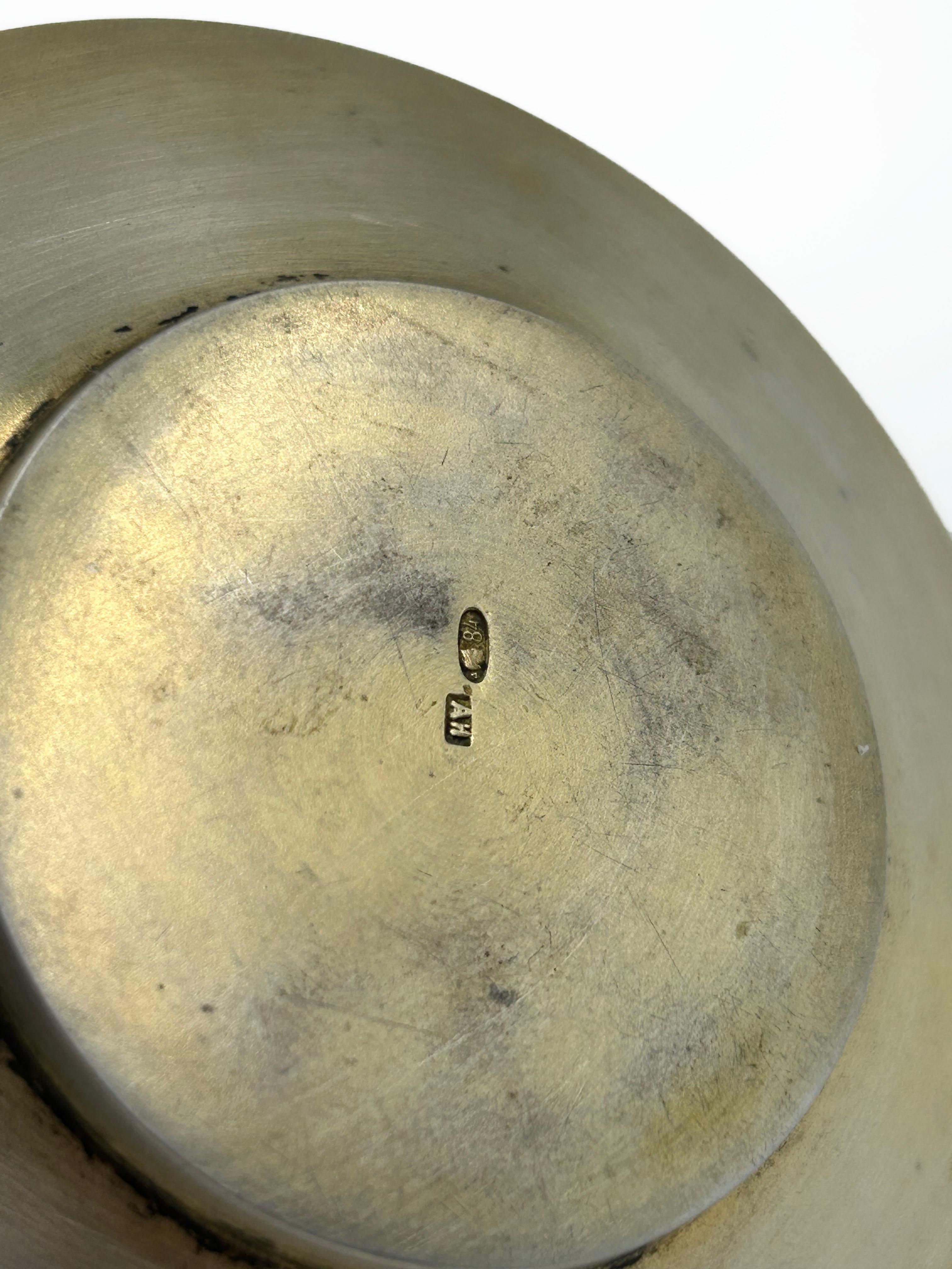 20ième siècle Ancienne coupe russe en argent et en émail du XIXe siècle en vente