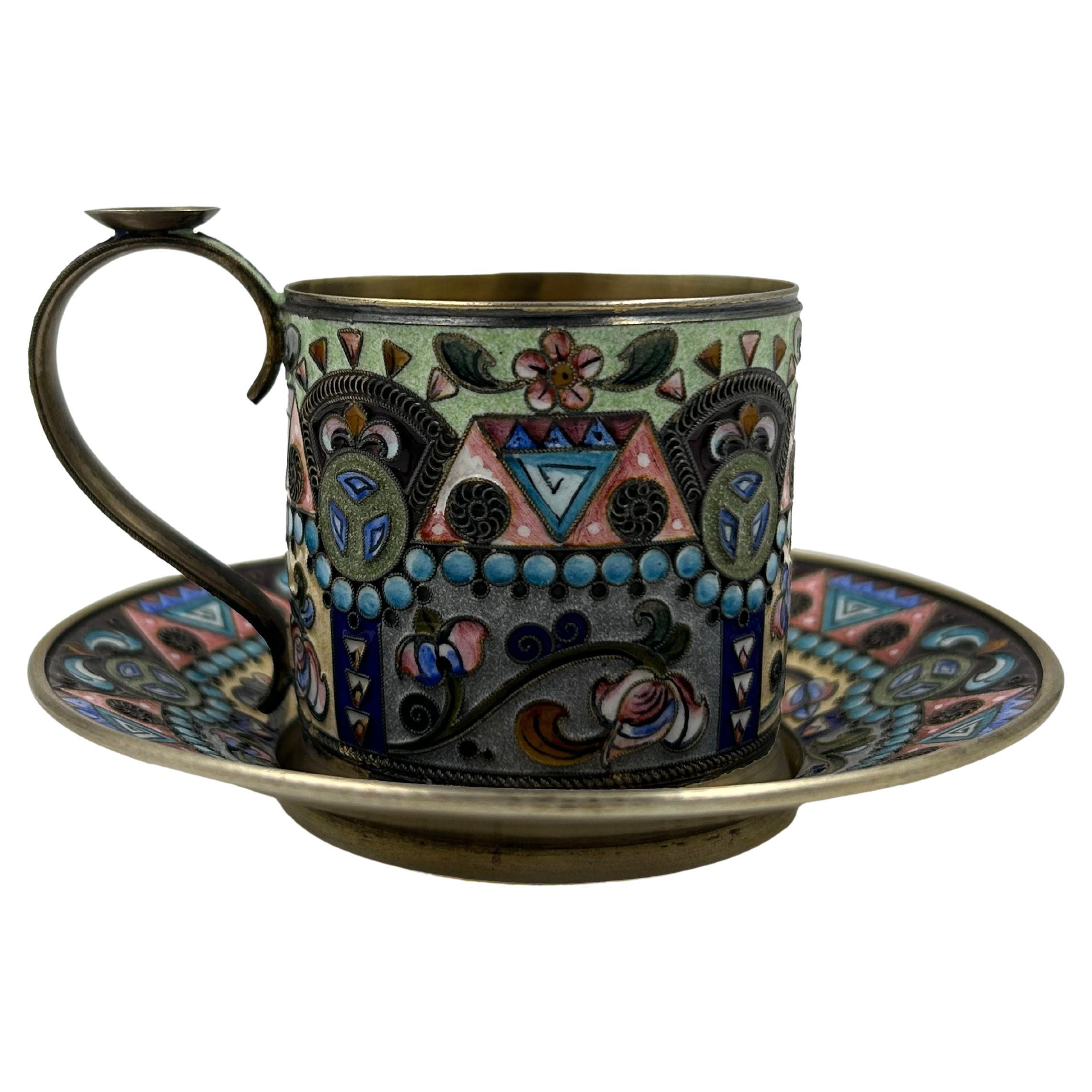 Antigua copa rusa del siglo XIX de plata y esmalte
