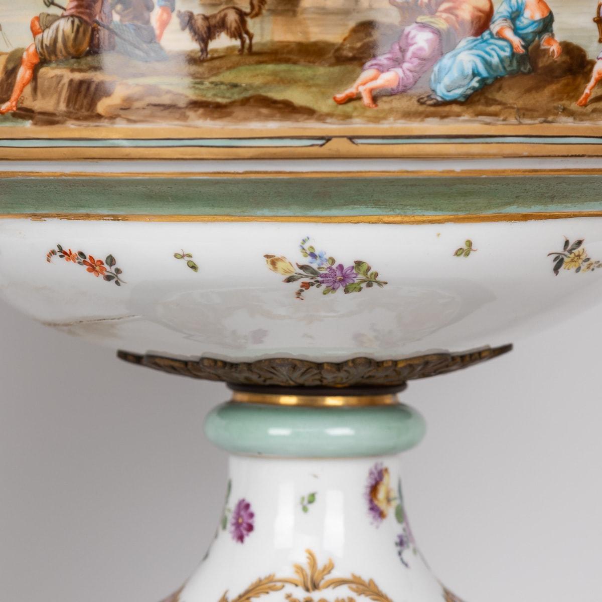 Antique 19th Century Samson Porcelain & Ormolu Mounted Vases With Cover c.1870 For Sale 12