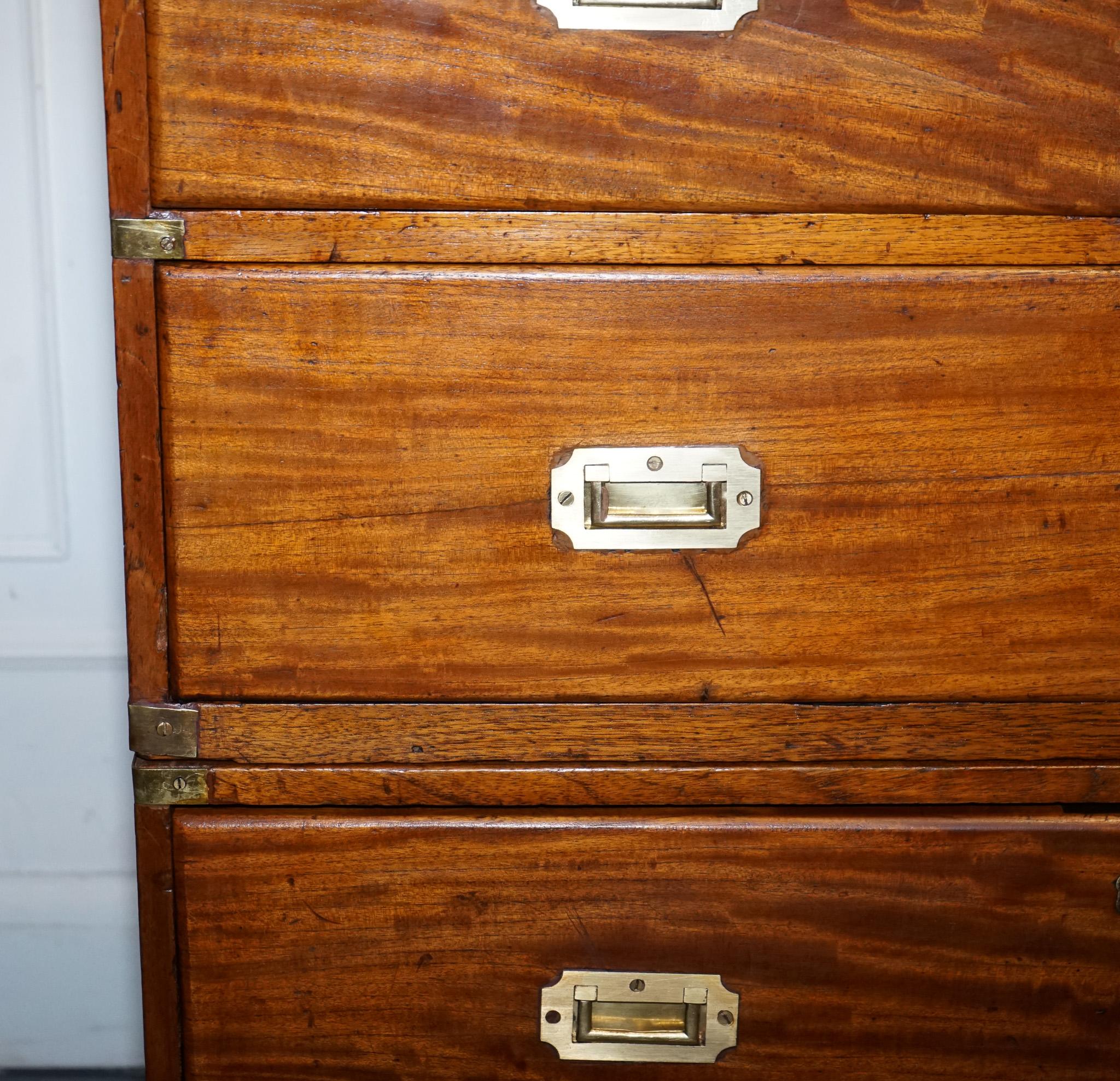 ANTIQUE 19TH CENTURY SATINWOOD MILITARY CAMPAIGN CHEST OF DRAWERS LOTS OF PATiNA For Sale 9