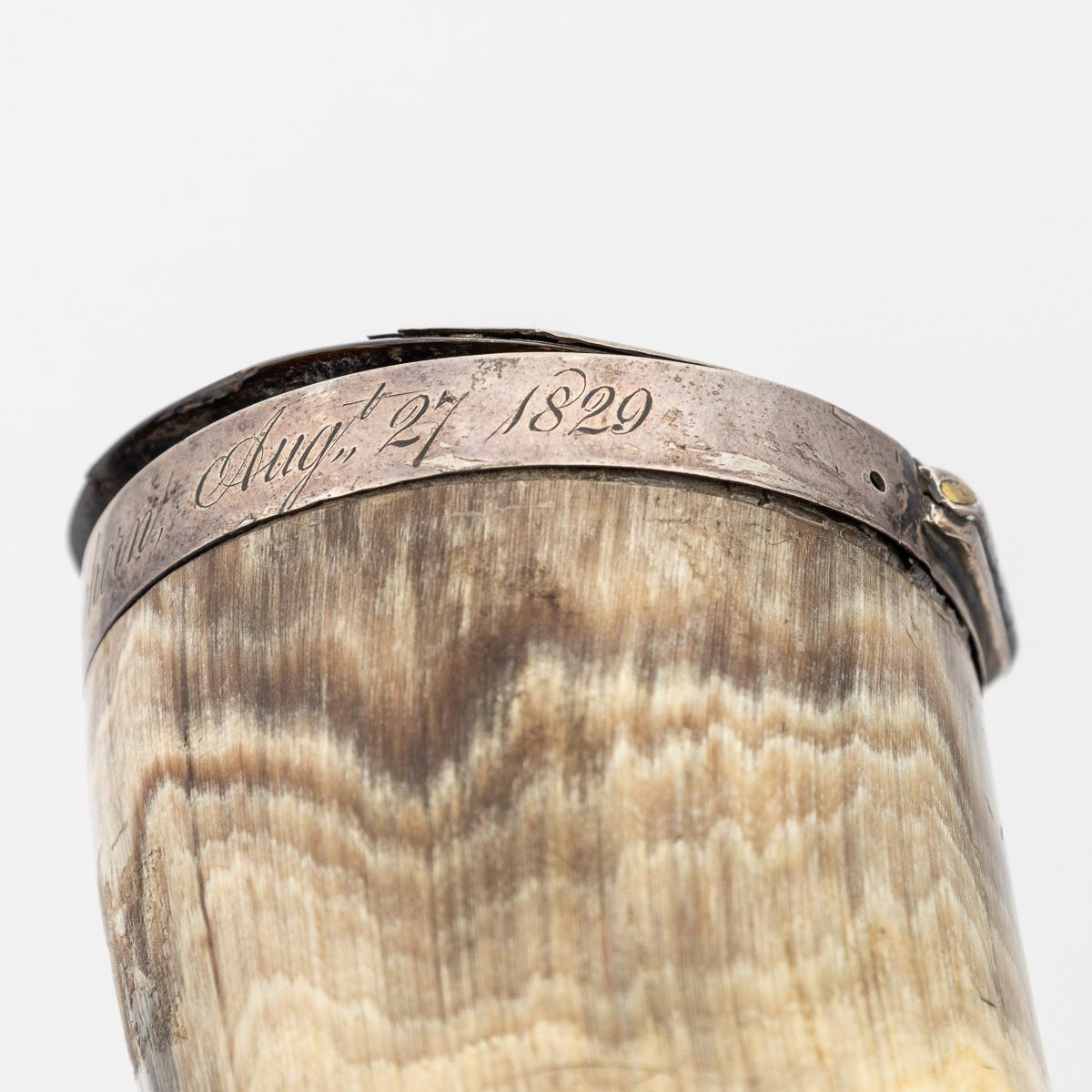 Tabatière écossaise ancienne du 19ème siècle en corne montée en argent c.I.C. en vente 9