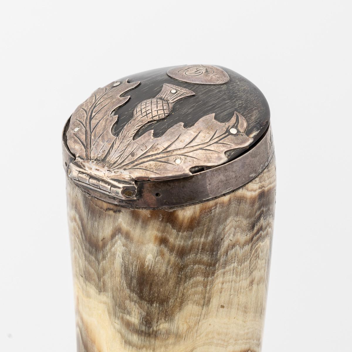 XIXe siècle Tabatière écossaise ancienne du 19ème siècle en corne montée en argent c.I.C. en vente