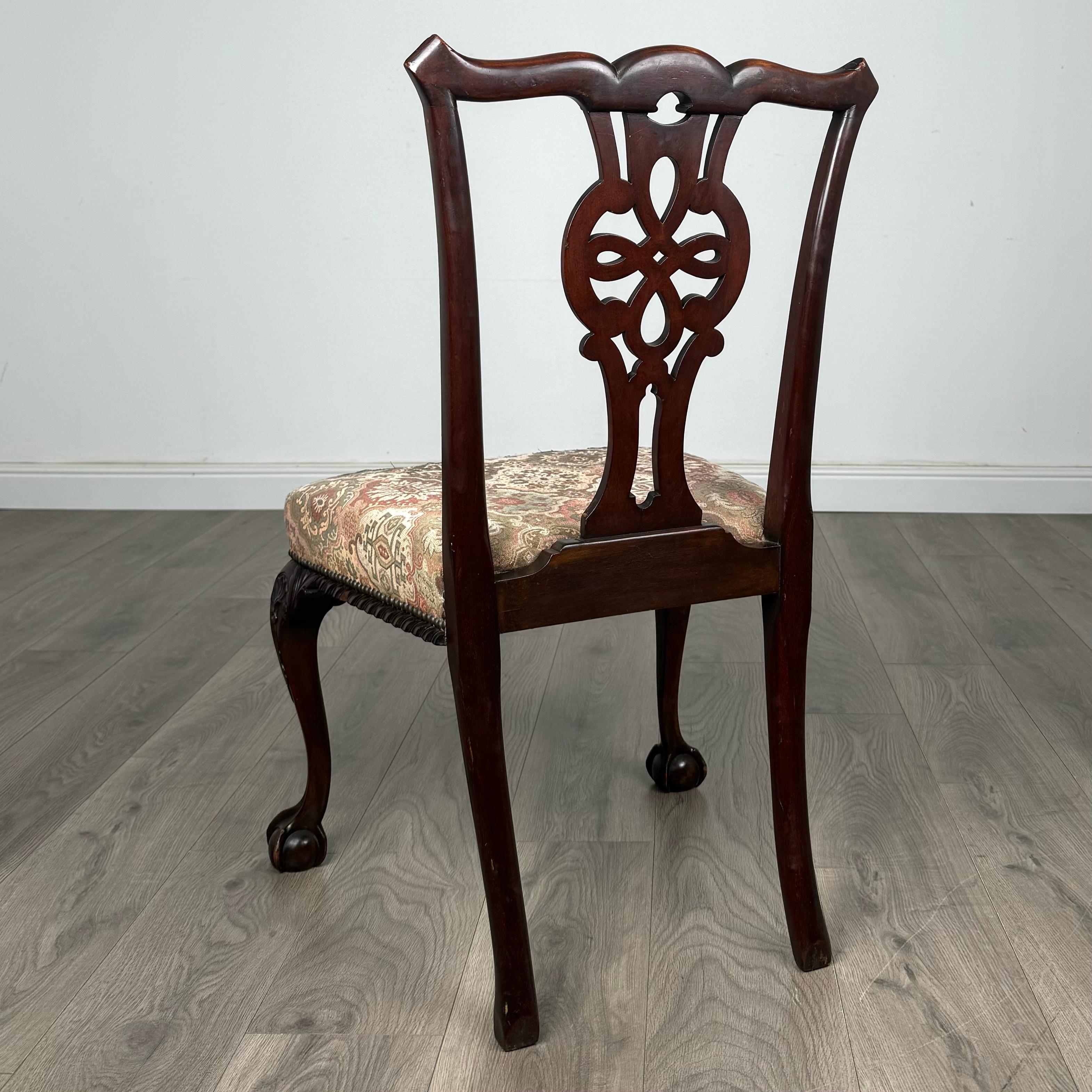 Mogano Antico set di 4 sedie da pranzo in stile Chippendale del XIX secolo ( REF AFS-3440 ) in vendita