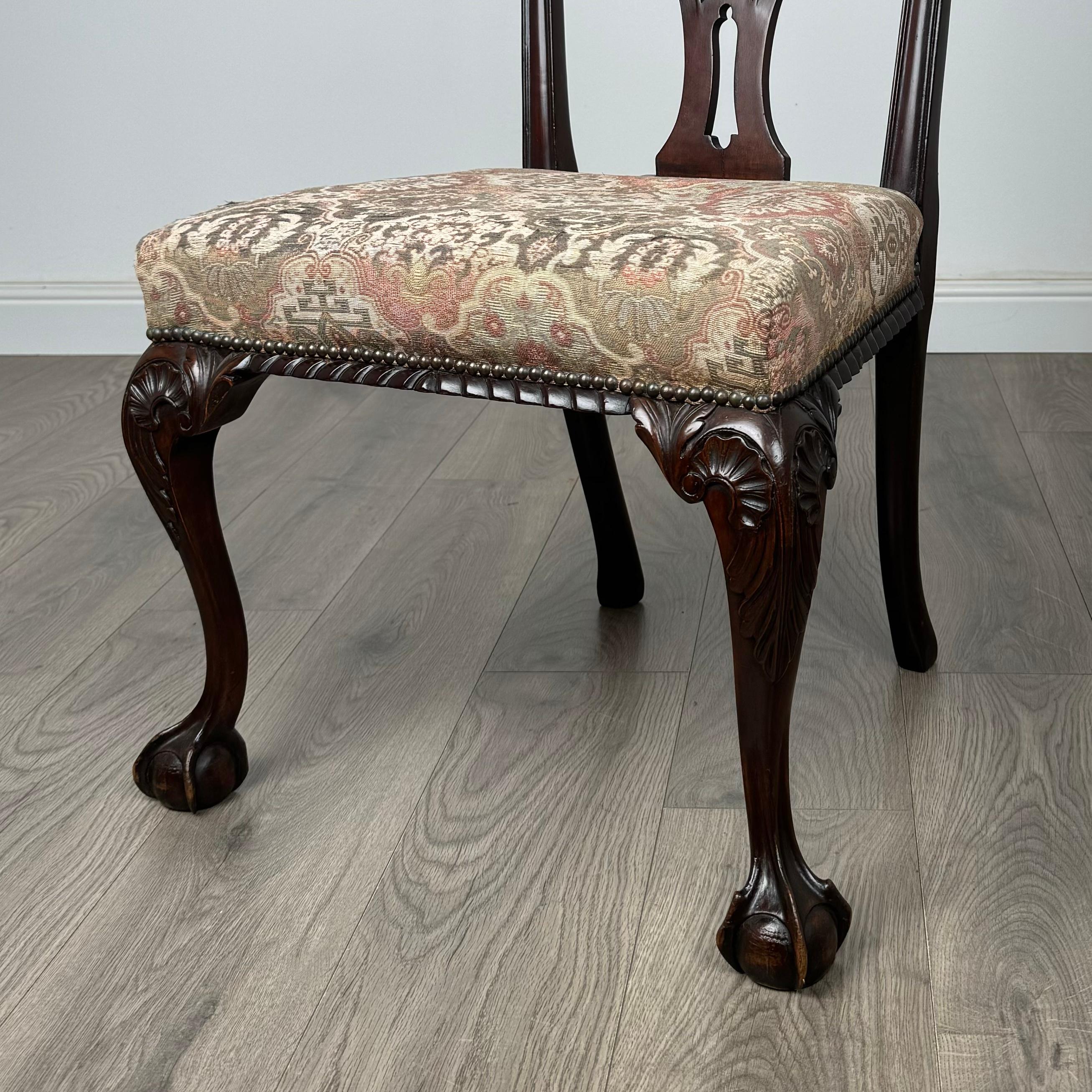Antico set di 4 sedie da pranzo in stile Chippendale del XIX secolo ( REF AFS-3440 ) in vendita 1