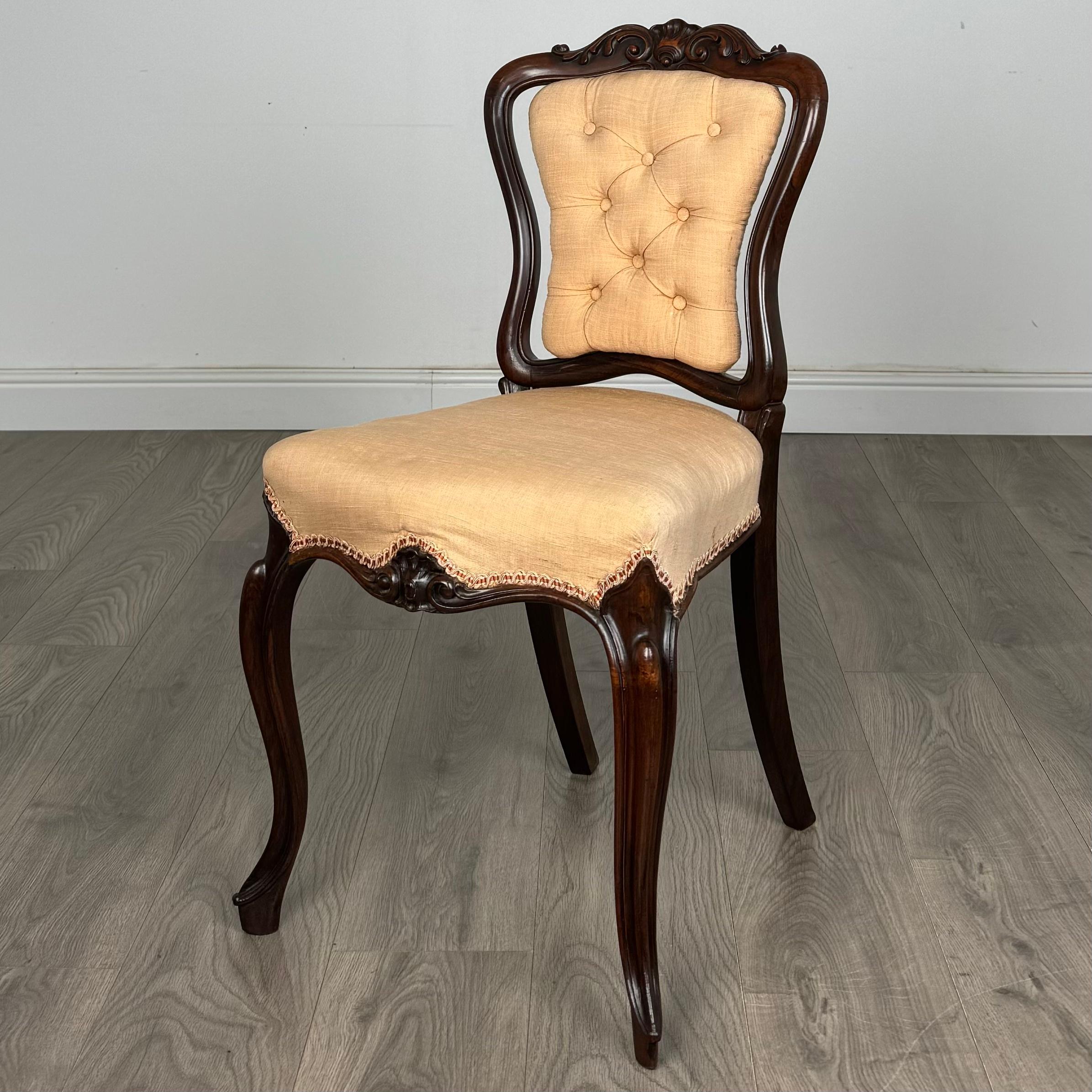 Acajou Ensemble de 4 chaises de salle à manger anciennes du 19ème siècle de la meilleure qualité ( REF AF-3460 ) en vente