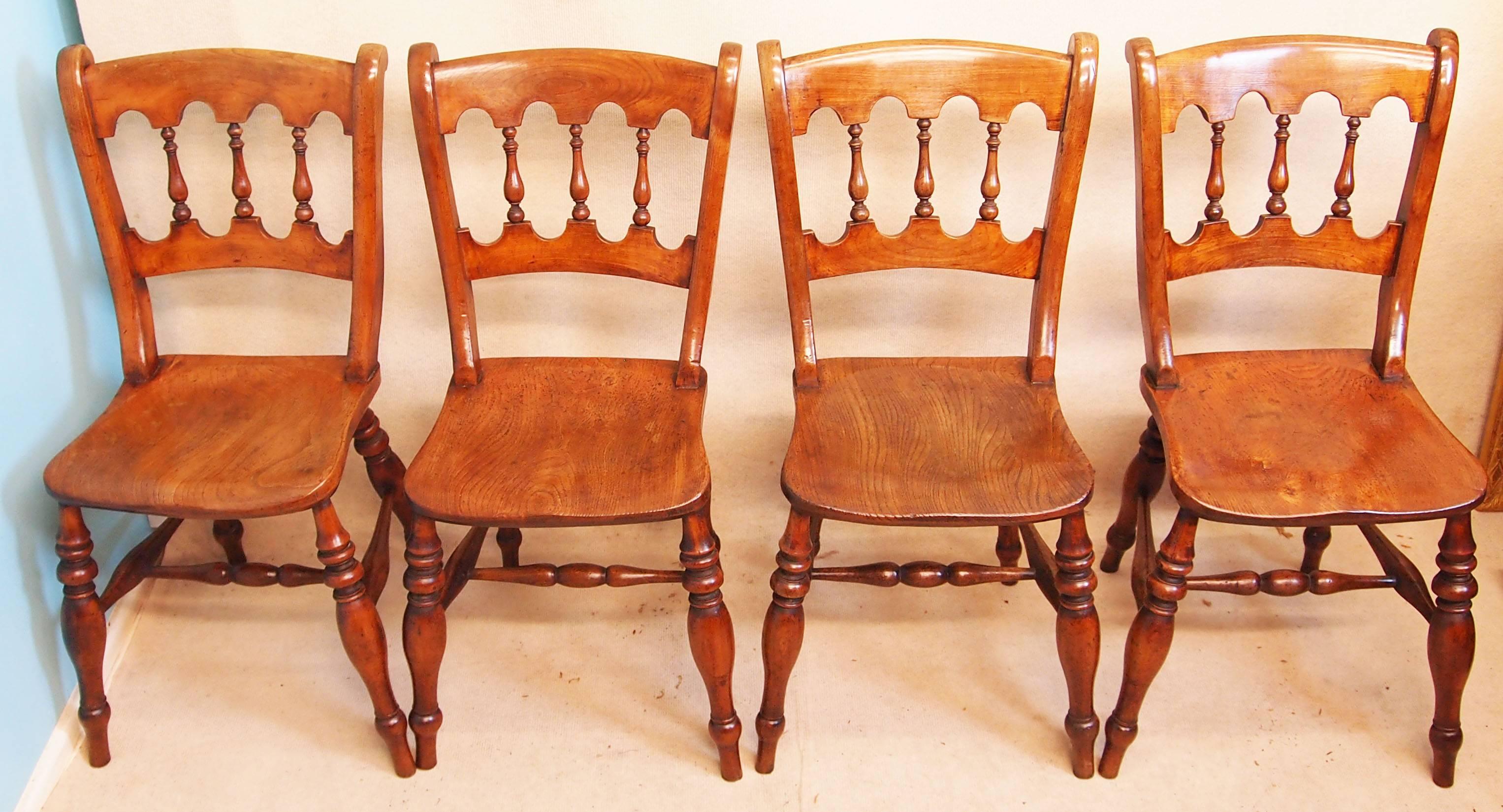 Victorian Antique 19th Century Set of Eight Beech and Elm Kitchen Windsor Chairs