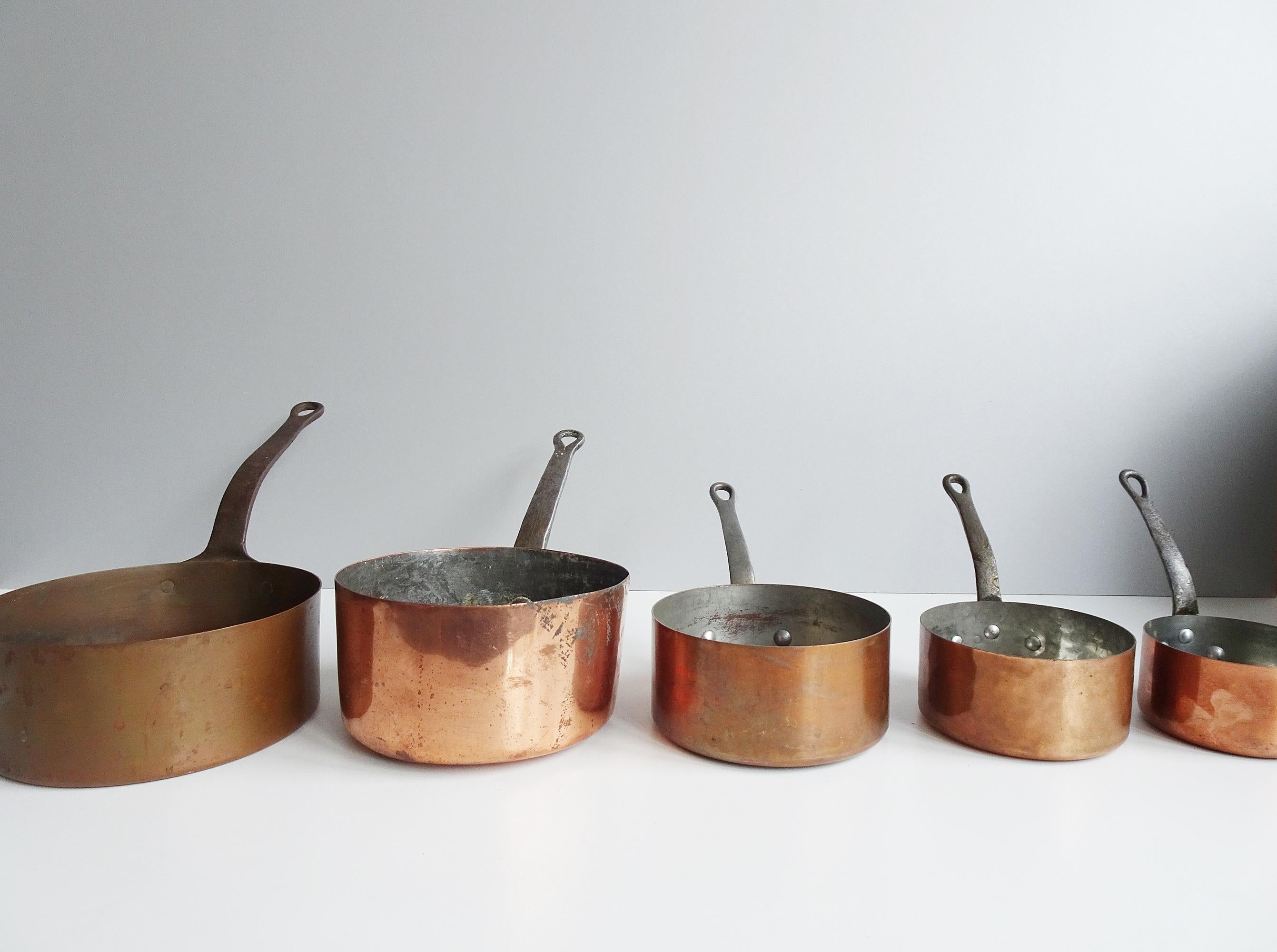 Country Antique 19th Century Set of Five French Copper Pots, France