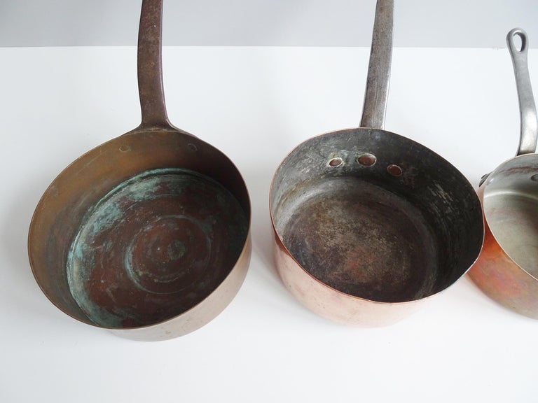Antique 19th Century Set of Five French Copper Pots, France For Sale 3