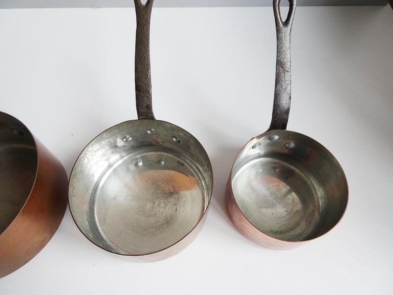 Antique 19th Century Set of Five French Copper Pots, France For Sale 5
