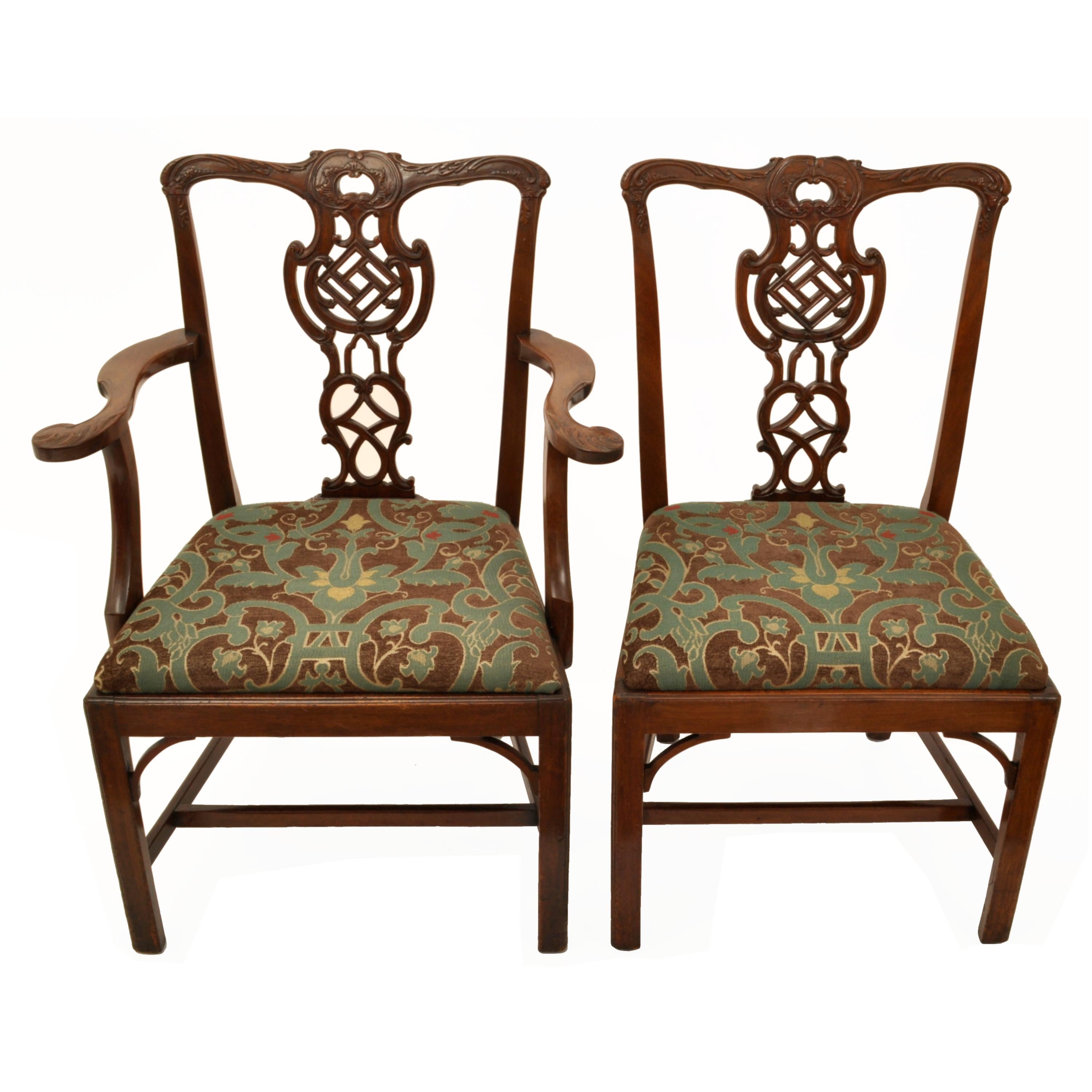 Antique 19th Century Set of Four Carved Mahogany Chippendale Dining Chairs 1890 For Sale 1