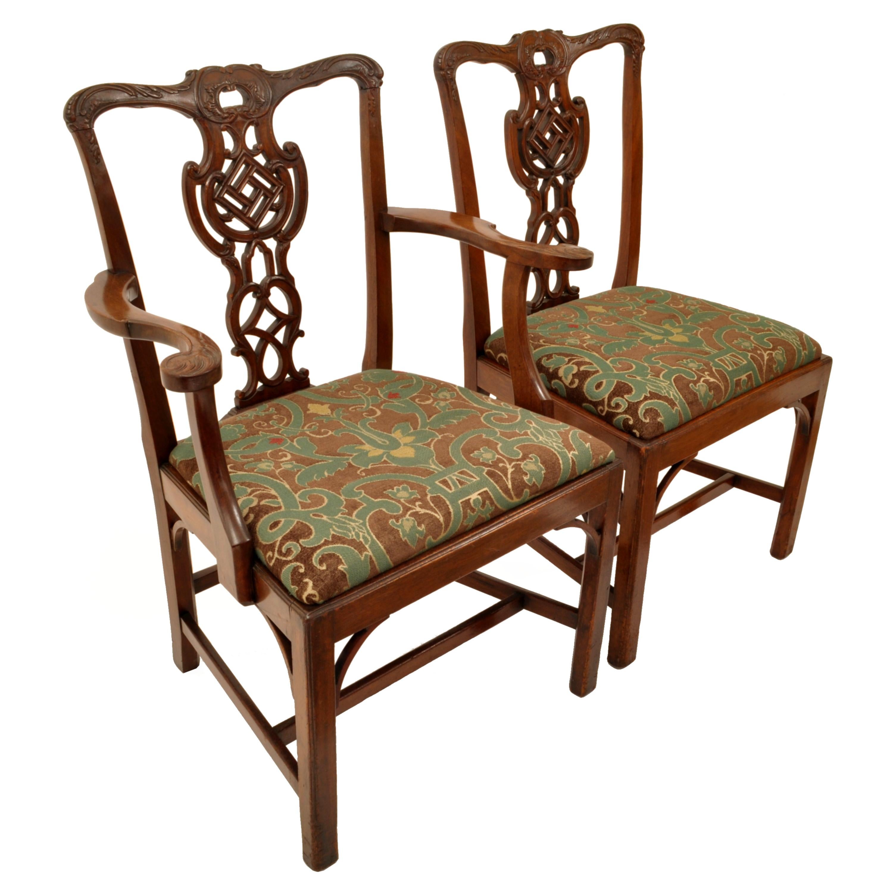 Antique 19th Century Set of Four Carved Mahogany Chippendale Dining Chairs 1890 For Sale 2