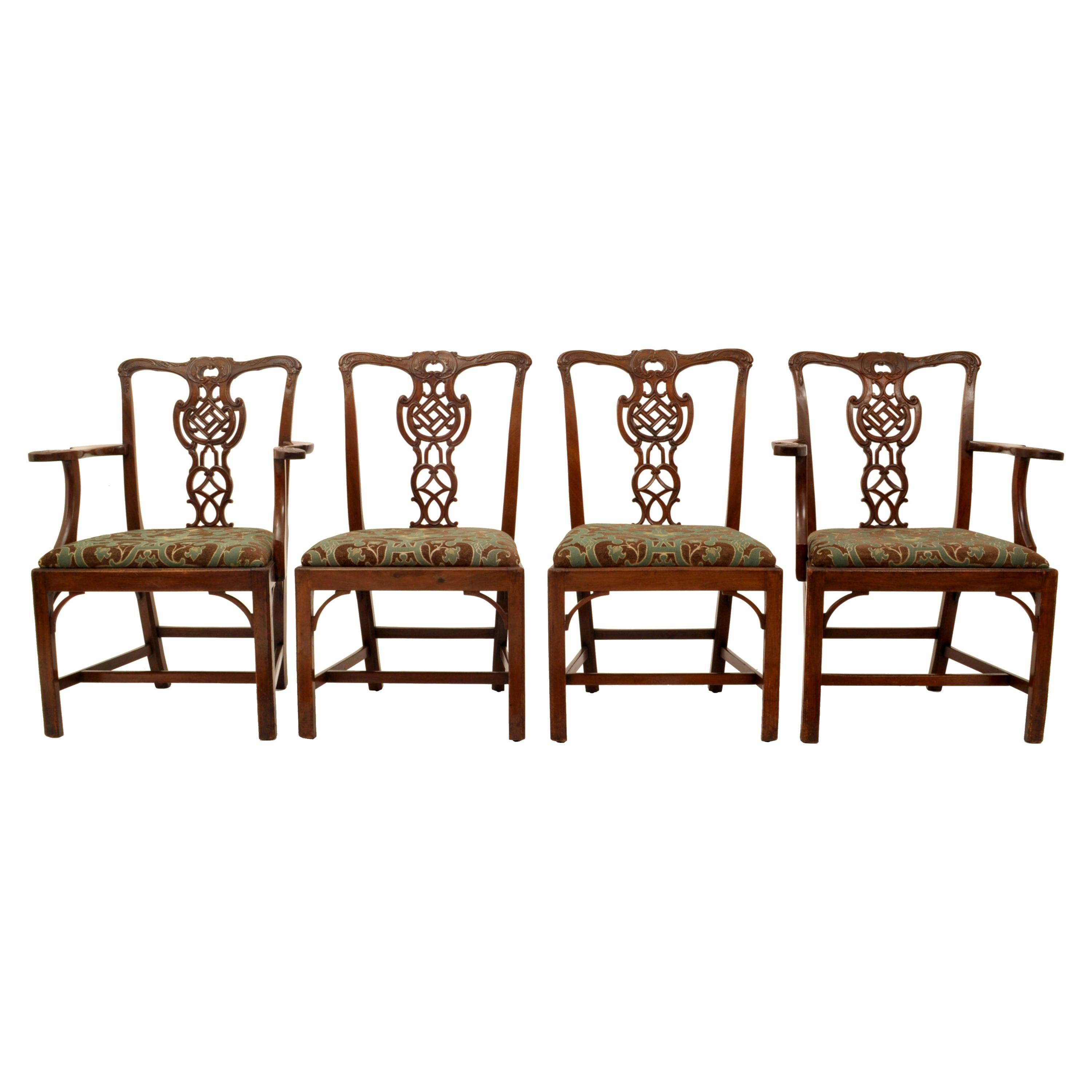 Antique 19th Century Set of Four Carved Mahogany Chippendale Dining Chairs 1890 For Sale