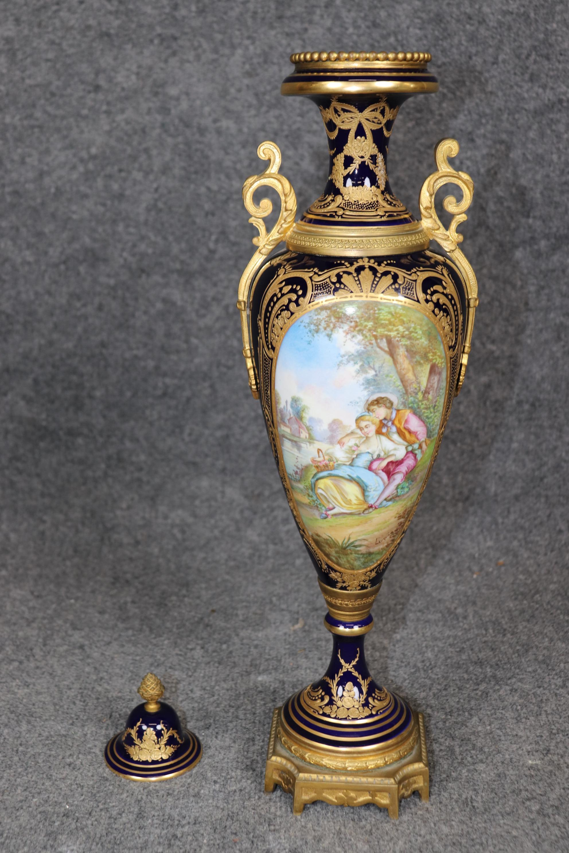 Antique 19th Century Sevres Royal Blue Porcelain Vase Made in France In Good Condition For Sale In Swedesboro, NJ