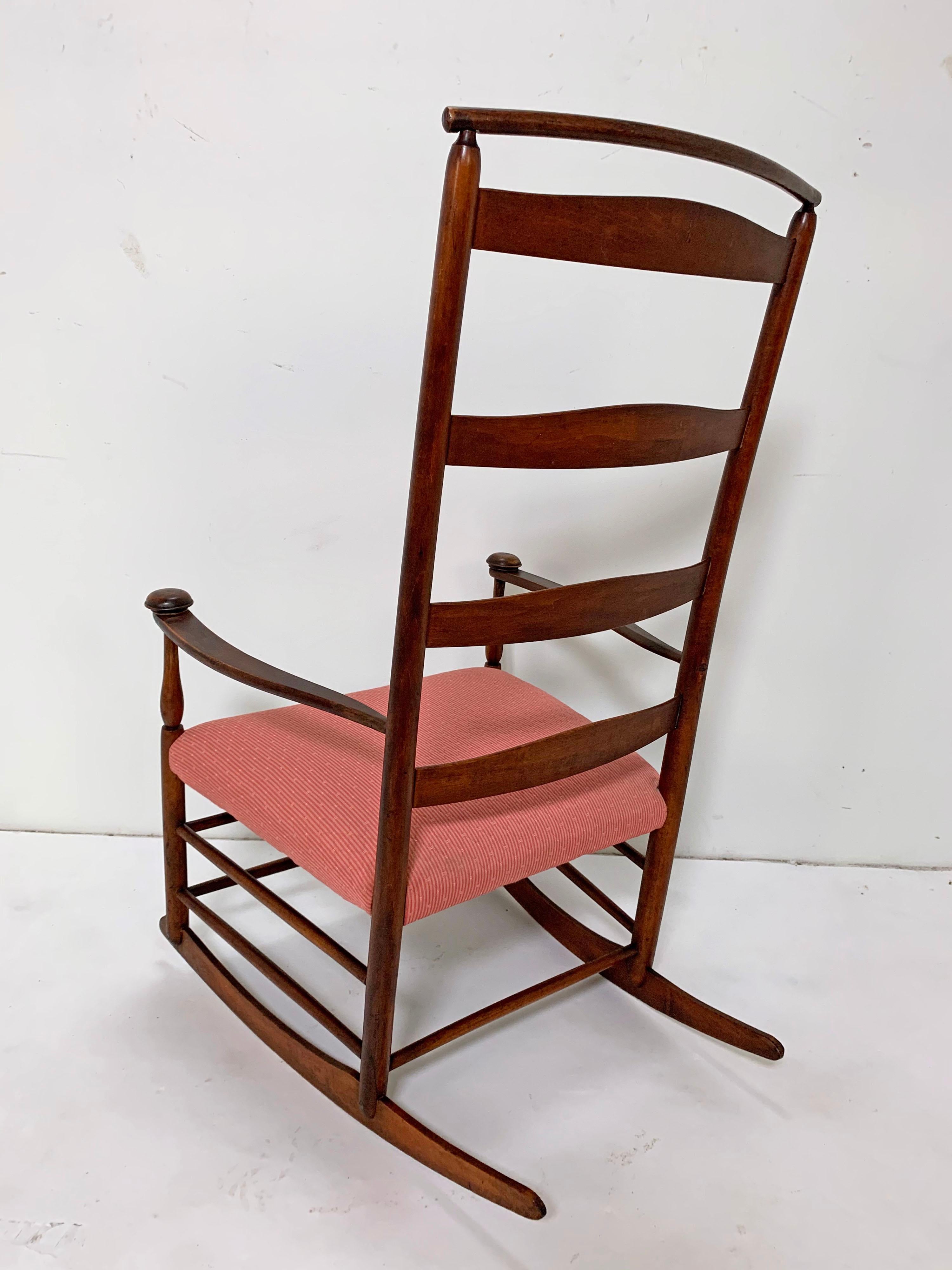 American Antique 19th Century Shaker No. 7 Rocking Chair with Shawl Bar