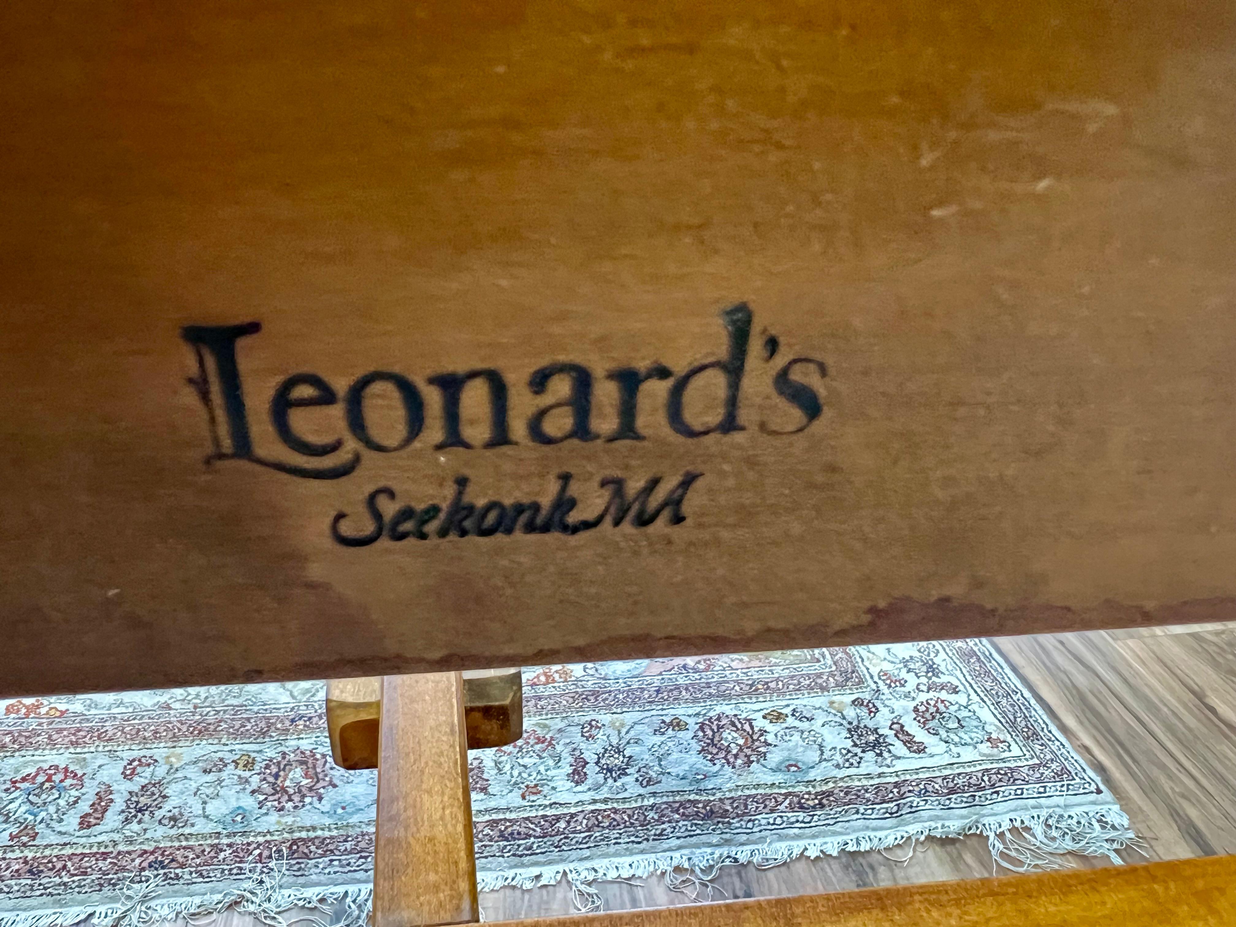 Américain Ancien lit de campagne Sheraton du 19e siècle, redimensionné en King par Leonard New England en vente