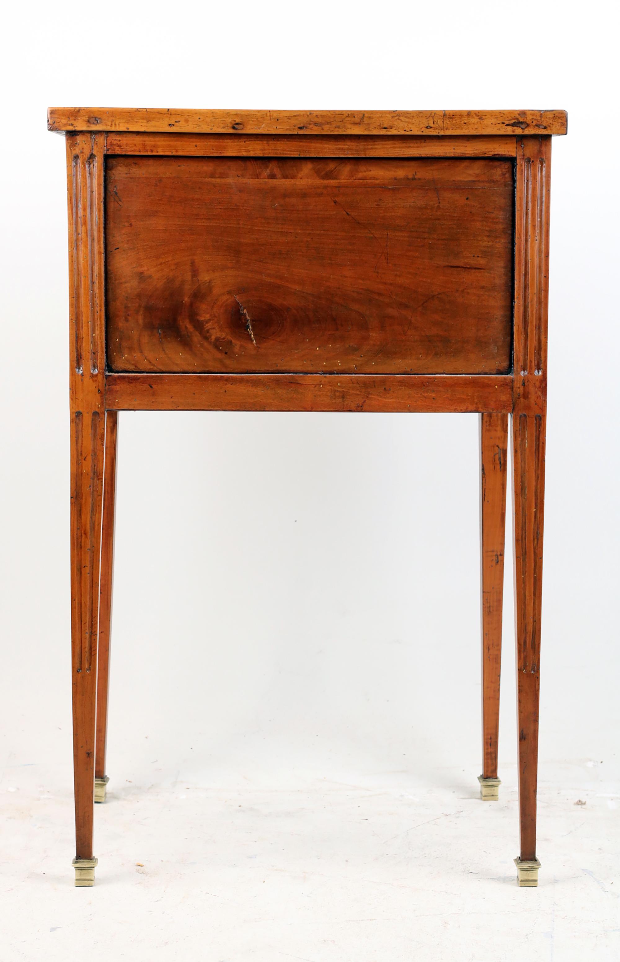 Antique 19th Century Side Table Cherrywood For Sale 4