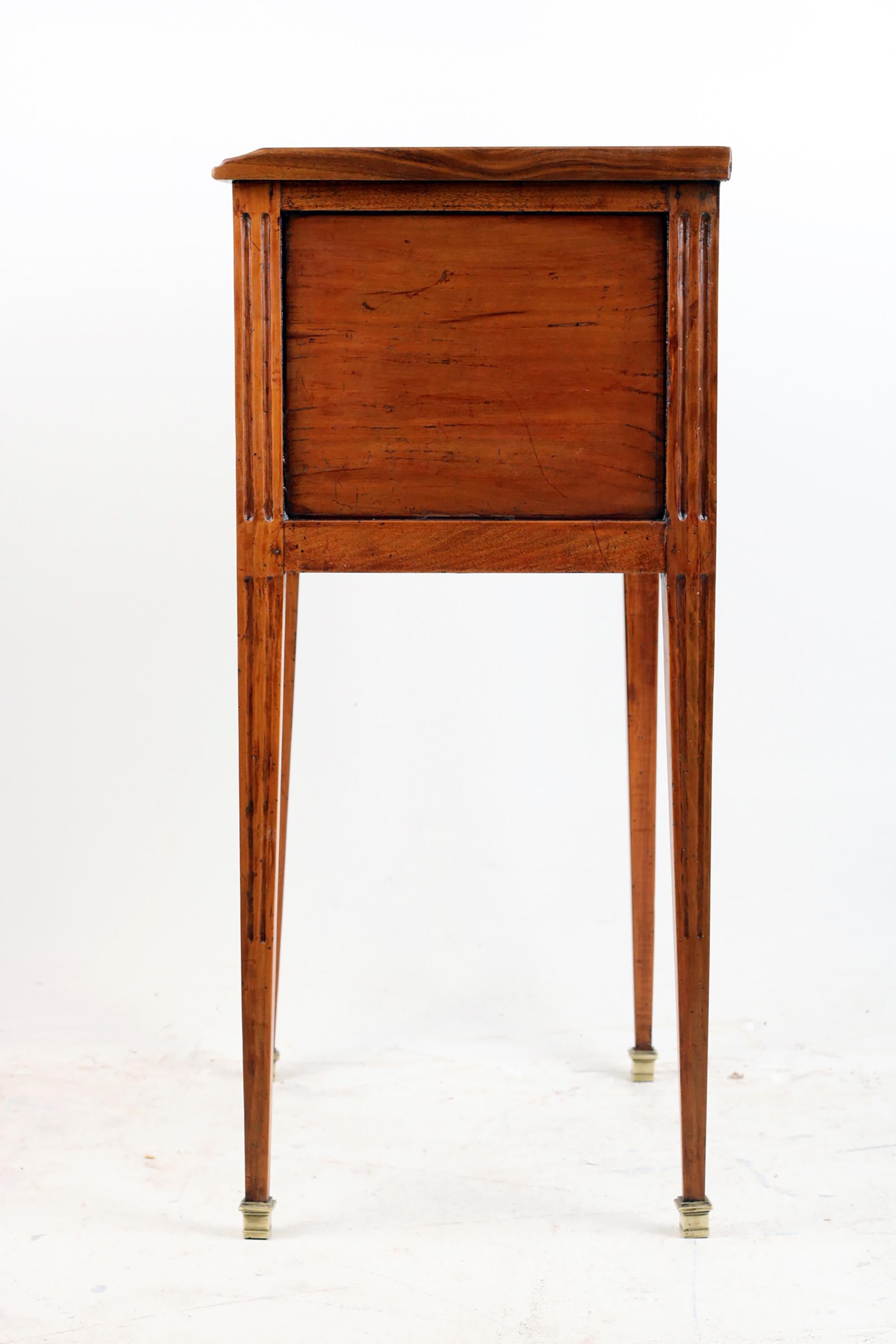 Antique 19th Century Side Table Cherrywood For Sale 3