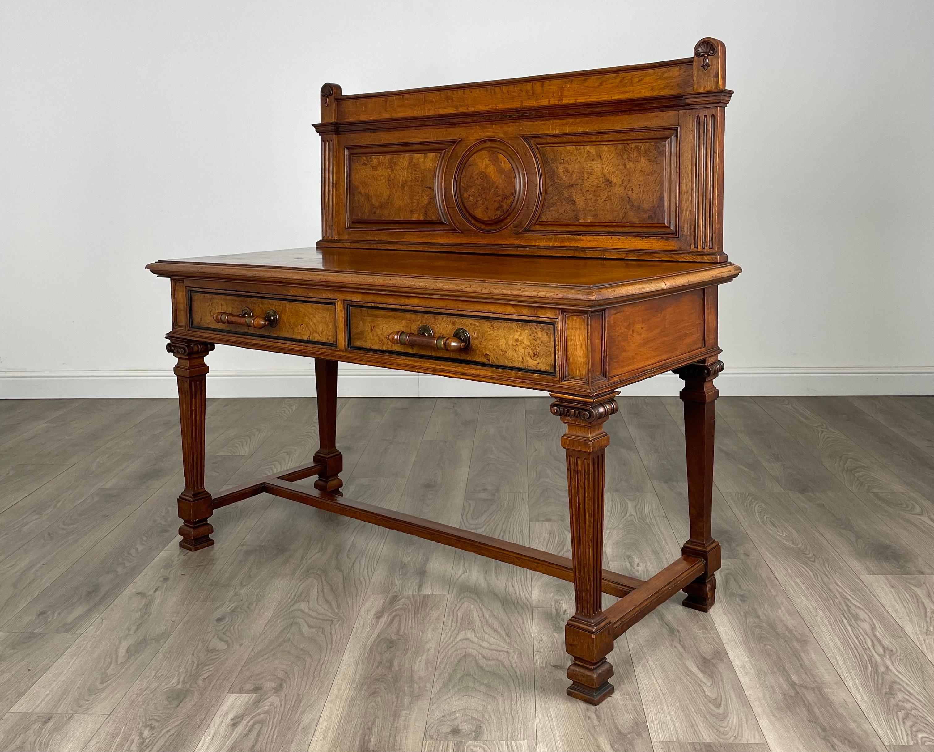 British Antique 19th Century Side Table / Console Table In Oak ( REF AF-3118 ) For Sale
