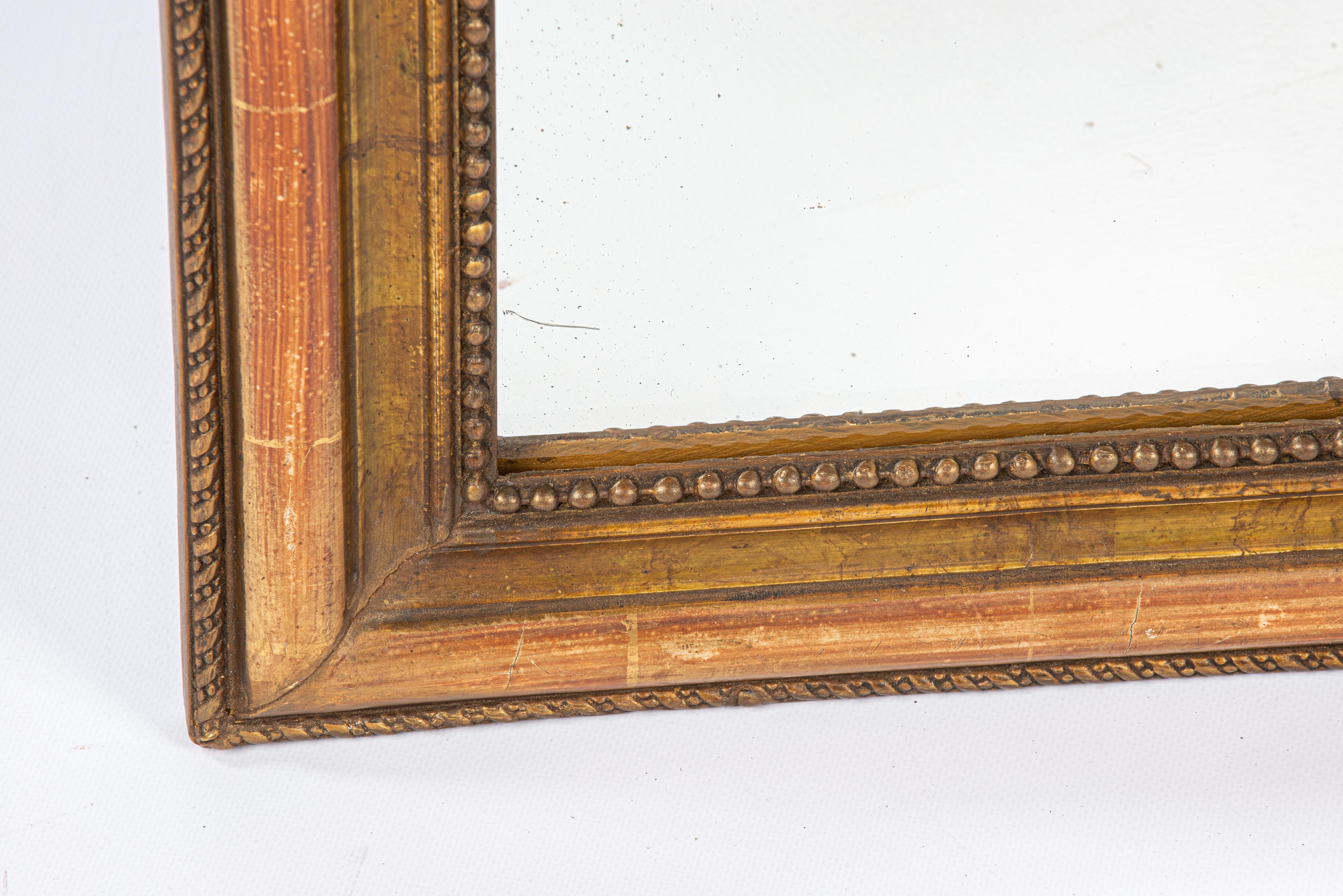 Antique 19th century Small French Worn Gold Leaf Gilt Louis Philippe Mirror In Good Condition For Sale In Casteren, NL