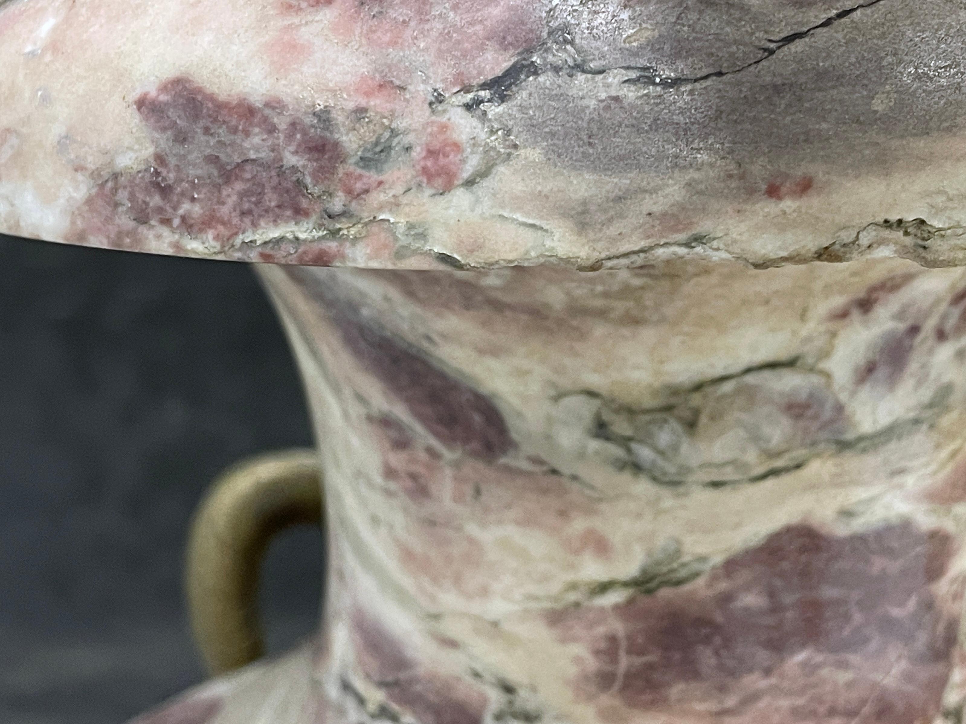 Fine XIX secolo Antica urna in marmo massiccio e bronzo dorato del XIX secolo form A in vendita