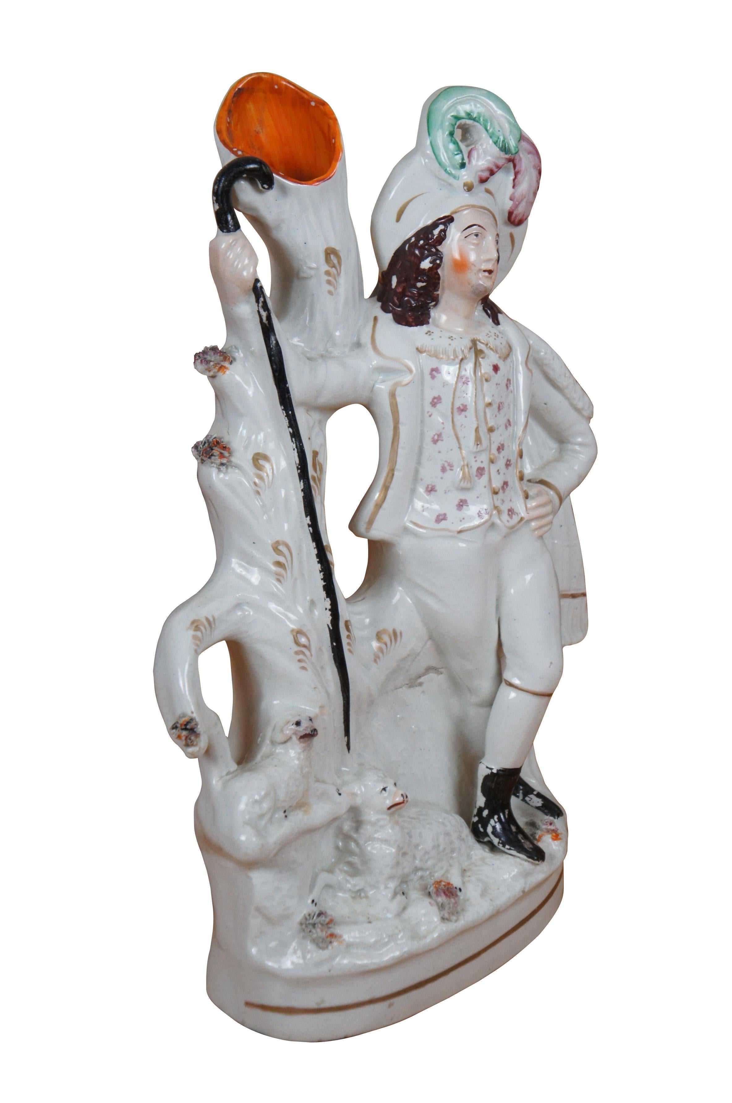 Vittoriano Antico vaso di porcellana dello Staffordshire del 19° secolo con pastore e agnelli, 13