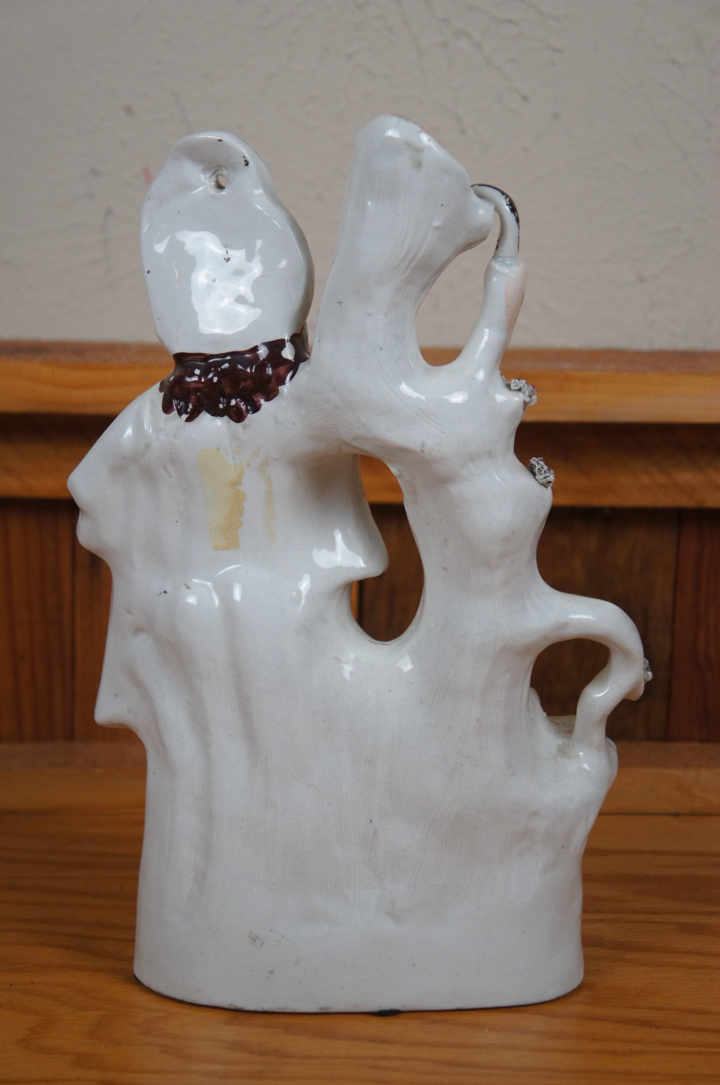 Antico vaso di porcellana dello Staffordshire del 19° secolo con pastore e agnelli, 13