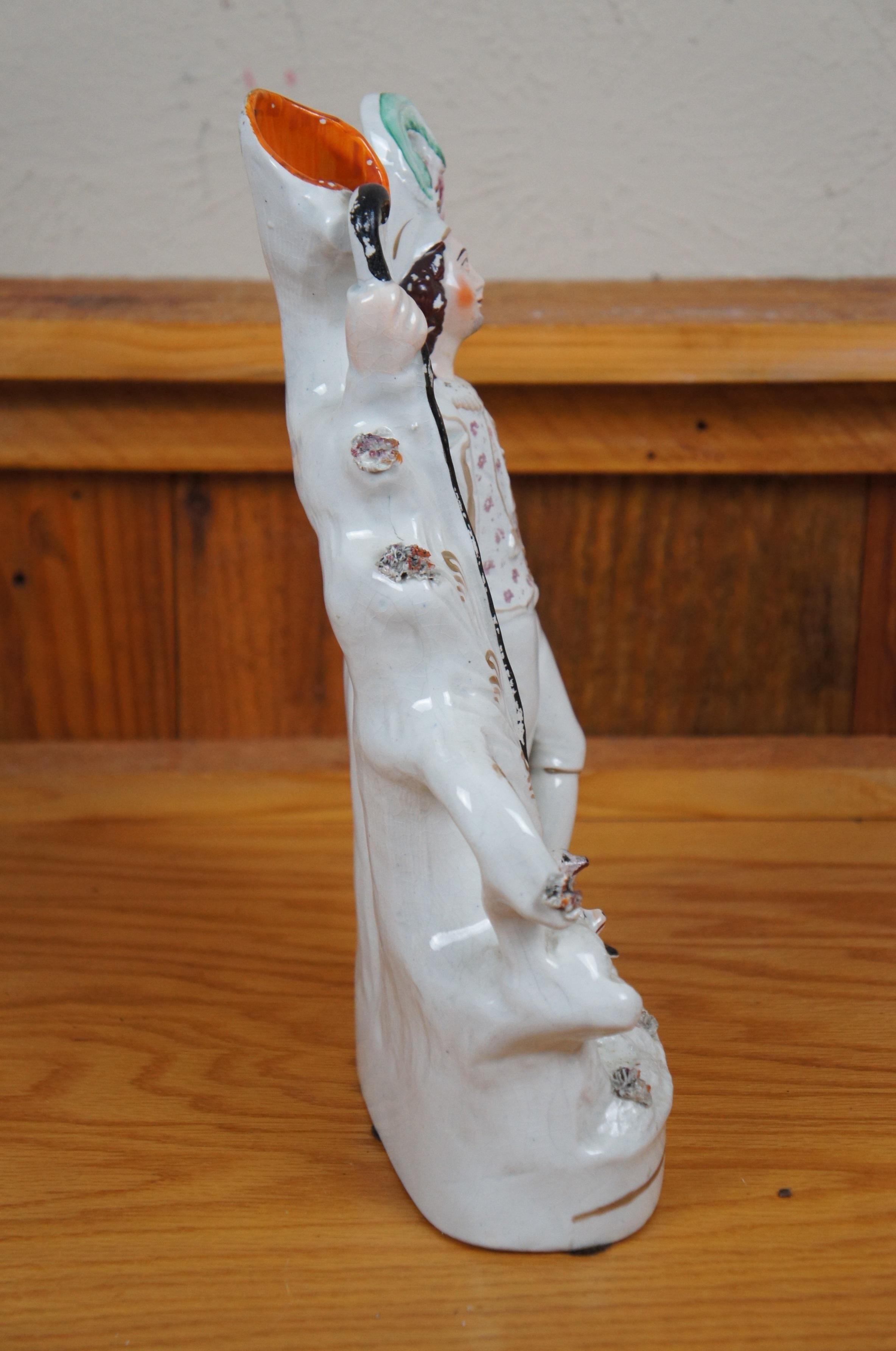 Porcellana Antico vaso di porcellana dello Staffordshire del 19° secolo con pastore e agnelli, 13