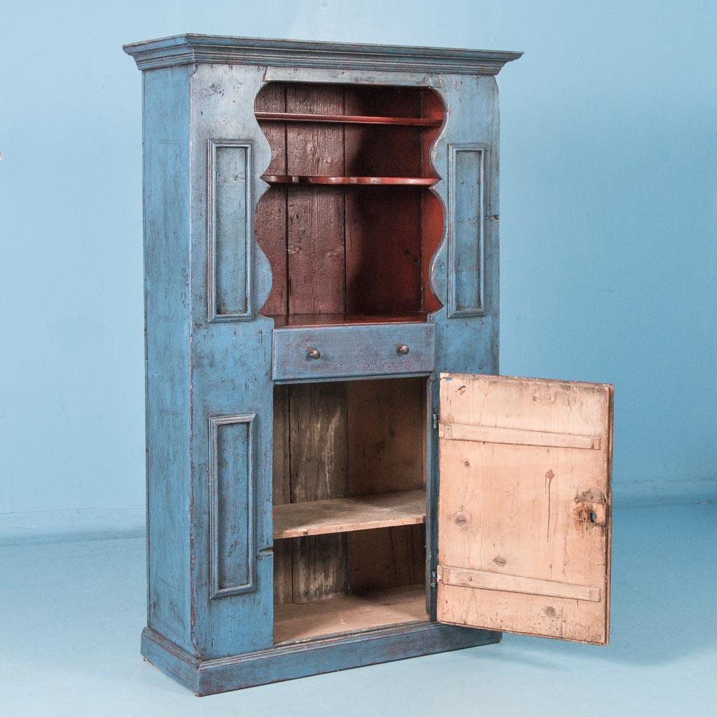 Antique 19th Century Swedish Country Cabinet Painted Blue In Good Condition In Round Top, TX