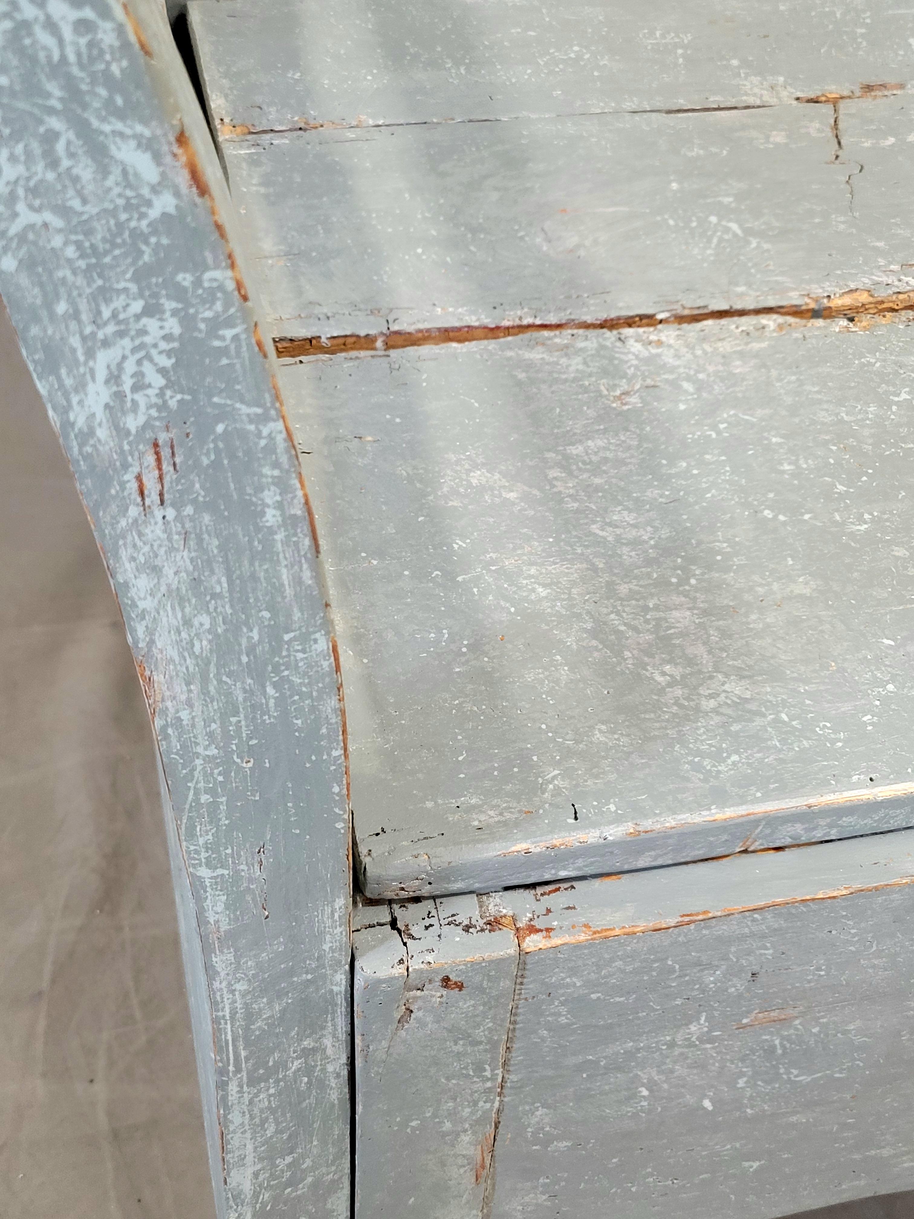 Antique 19th Century Swedish Storage Bench with Blue/Gray Paint and Linen Cushio For Sale 5