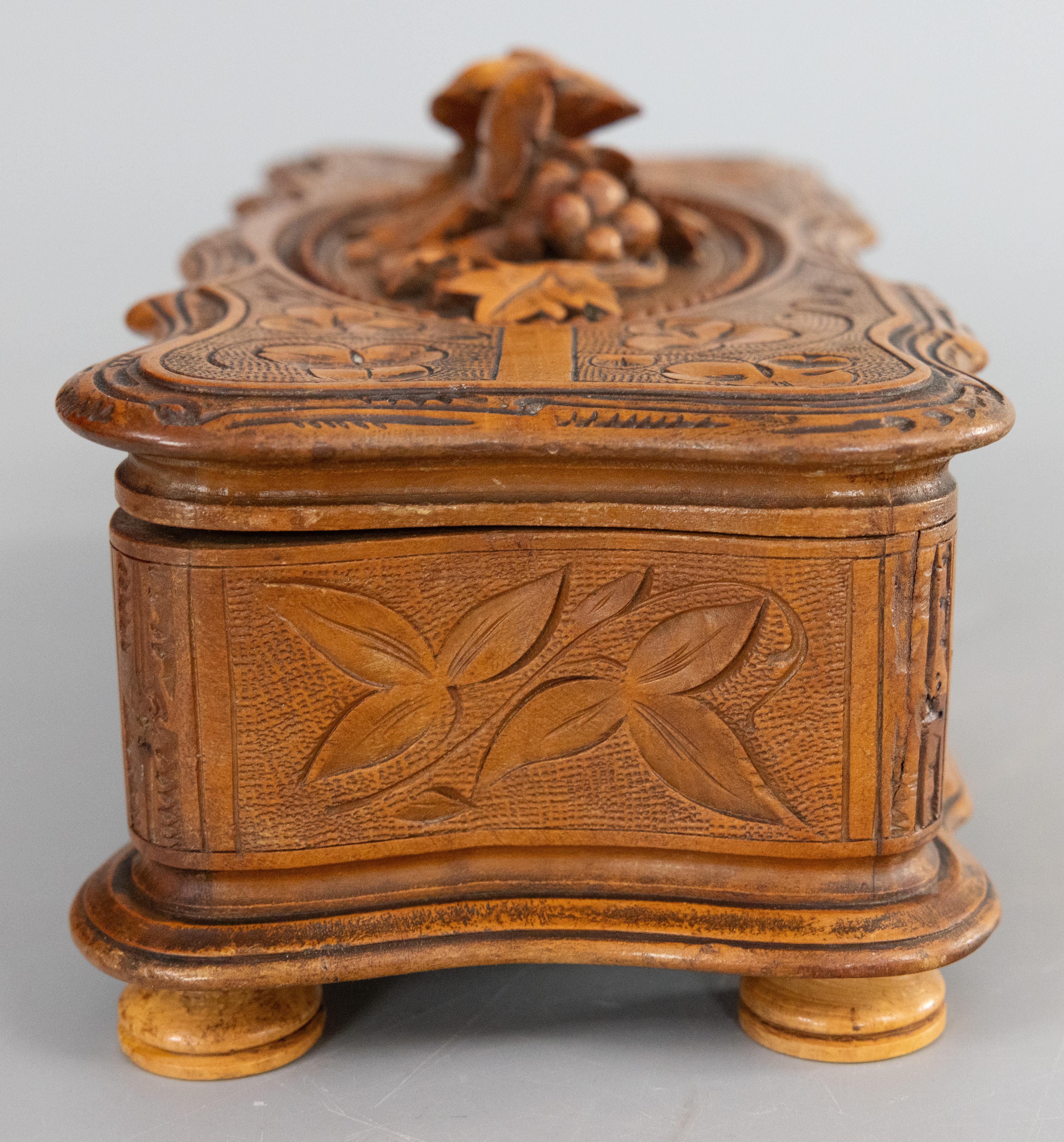 Antique 19th Century Swiss Black Forest Carved Box, Lock & Key For Sale 2