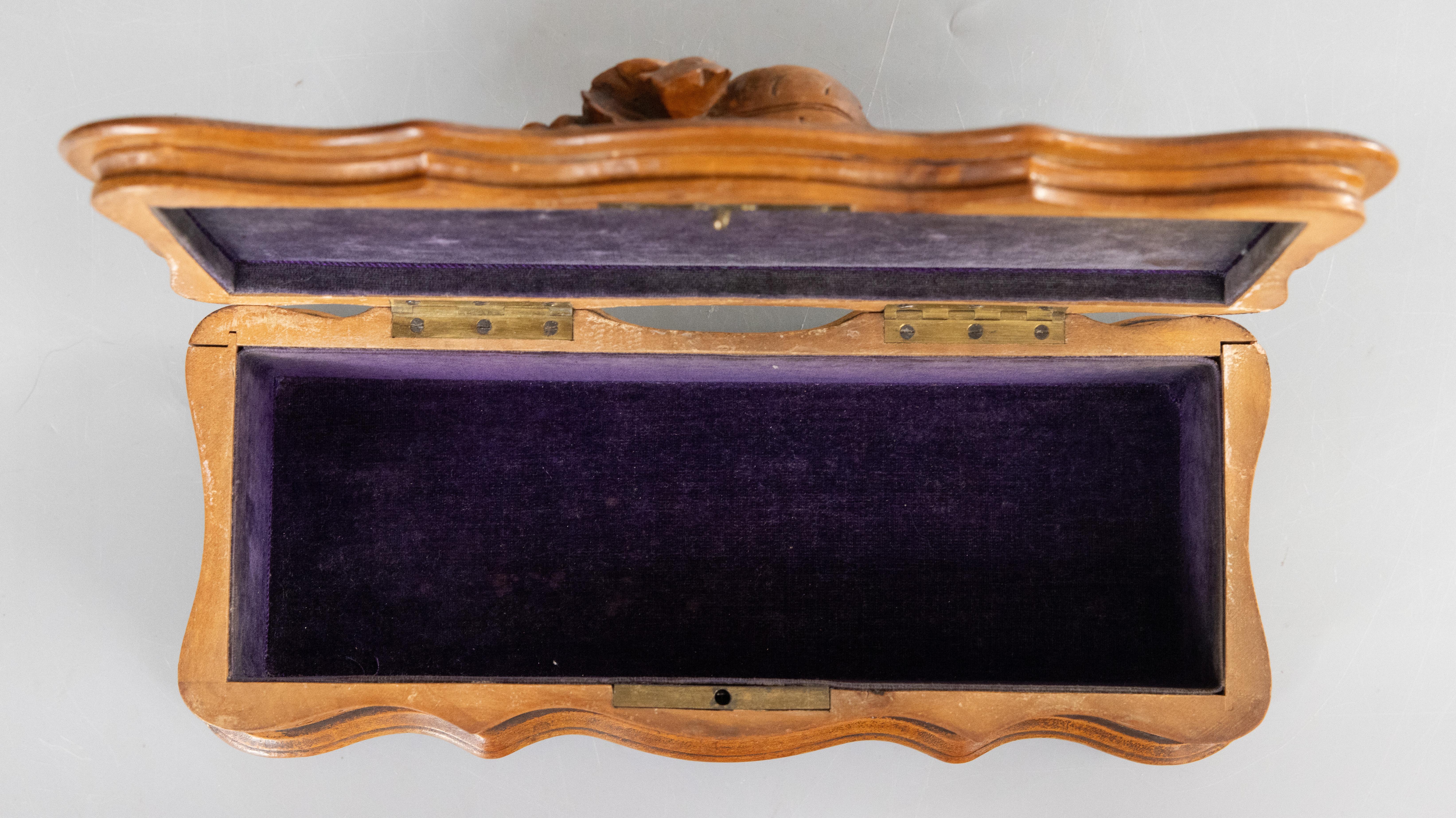 Antique 19th Century Swiss Black Forest Carved Box, Lock & Key For Sale 3