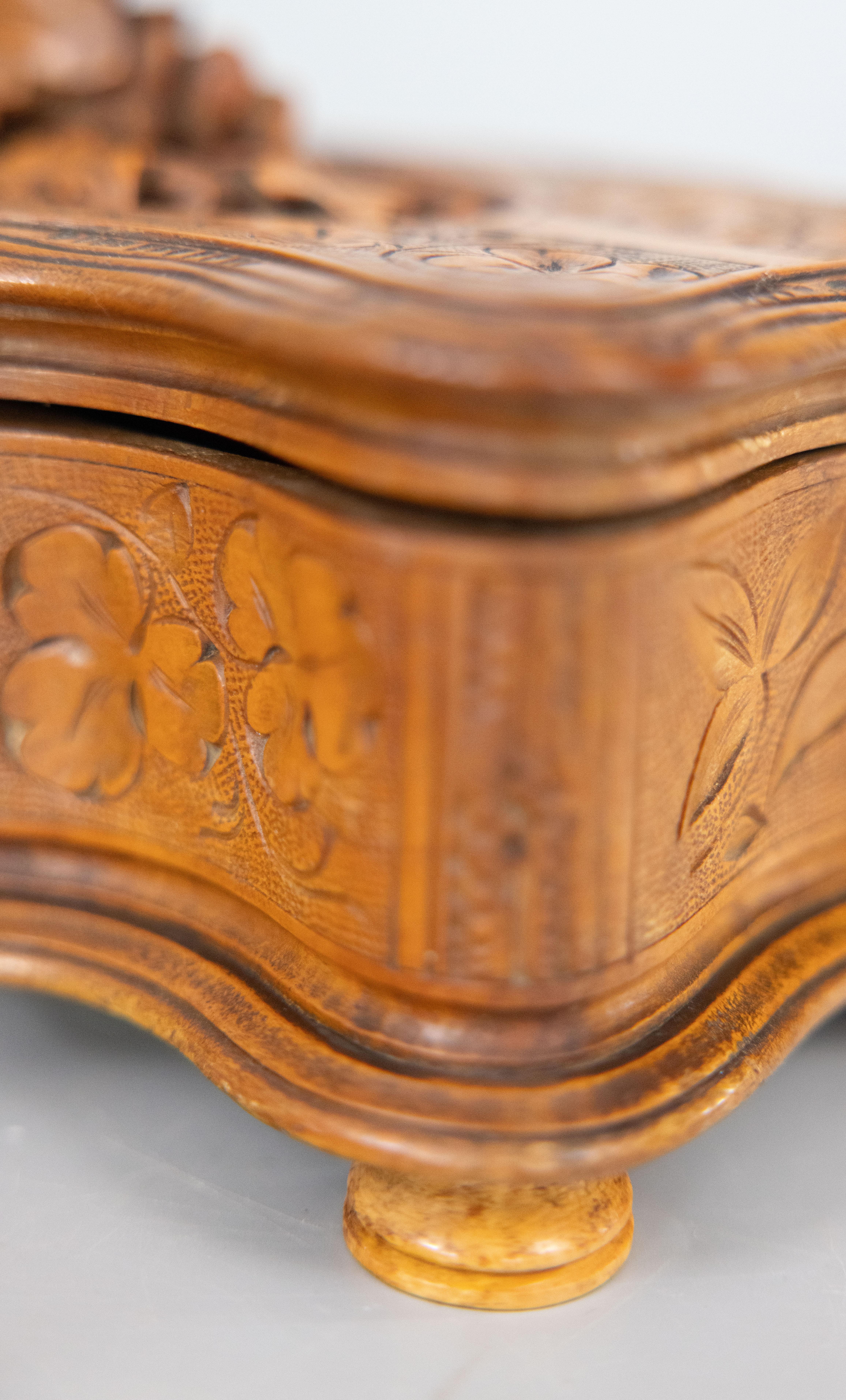 Antique 19th Century Swiss Black Forest Carved Box, Lock & Key For Sale 4