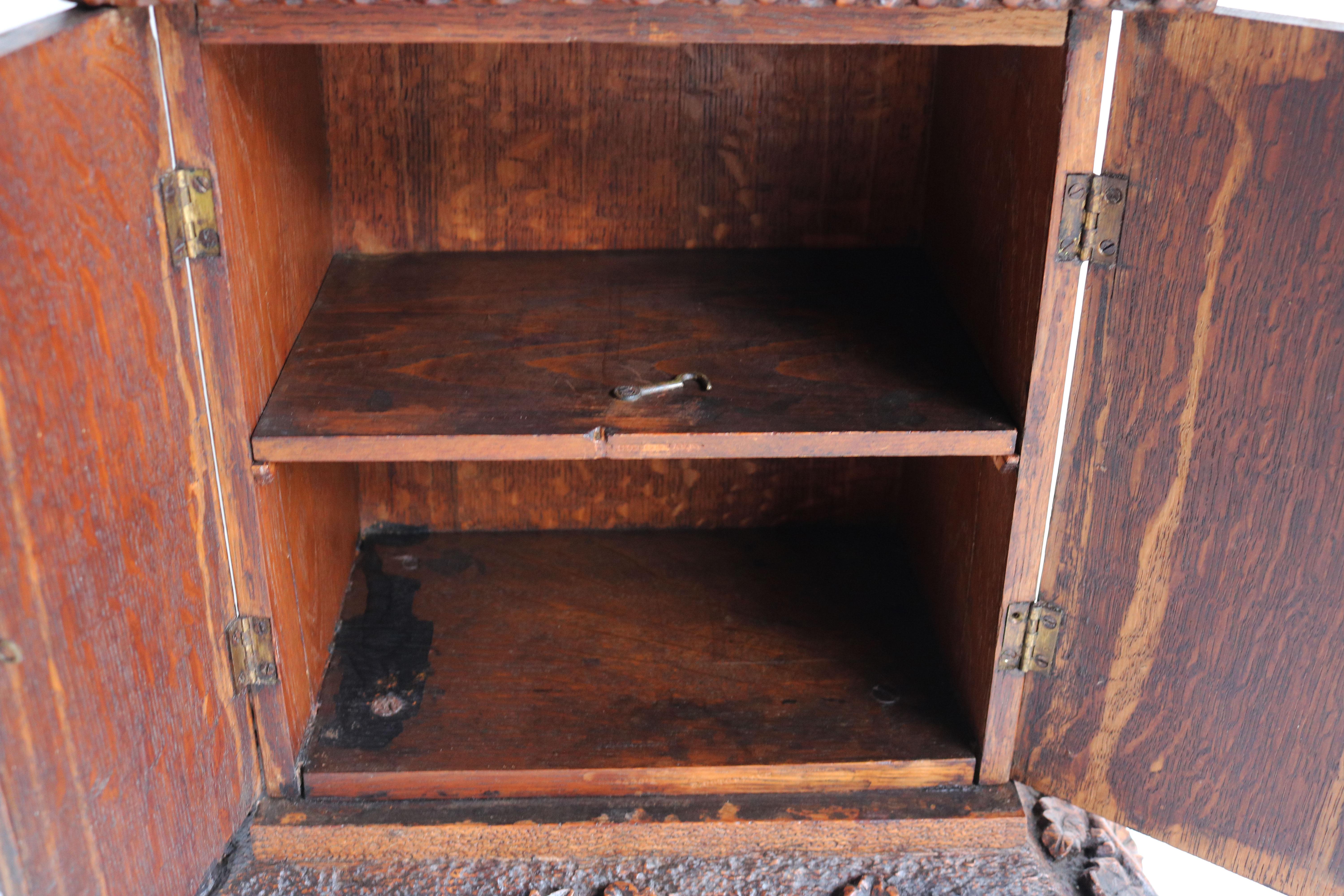 Antique 19th Century Swiss Black Forest Hanging Cabinet / Small Cabinet Oak Bird For Sale 7