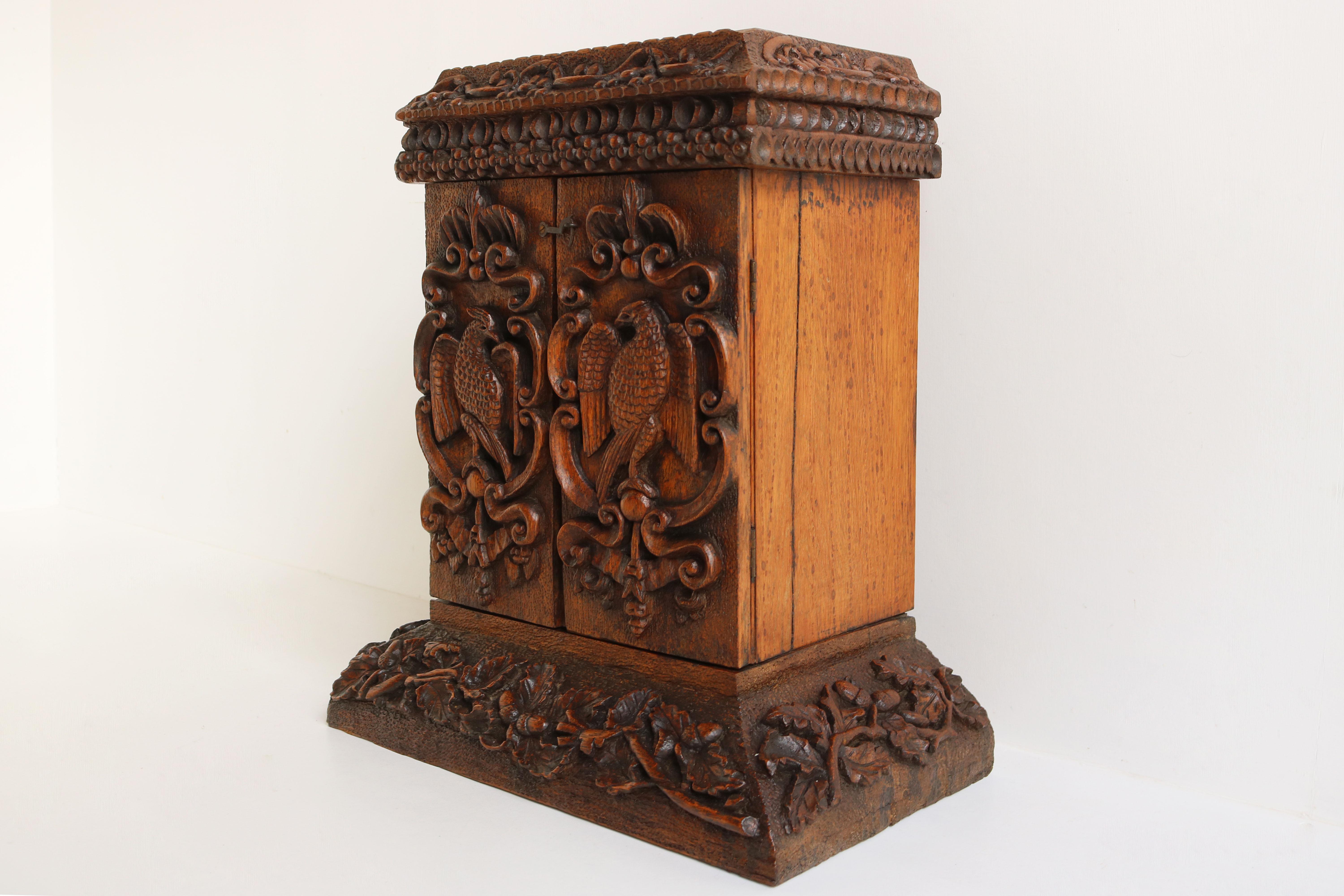 Antique 19th Century Swiss Black Forest Hanging Cabinet / Small Cabinet Oak Bird For Sale 10