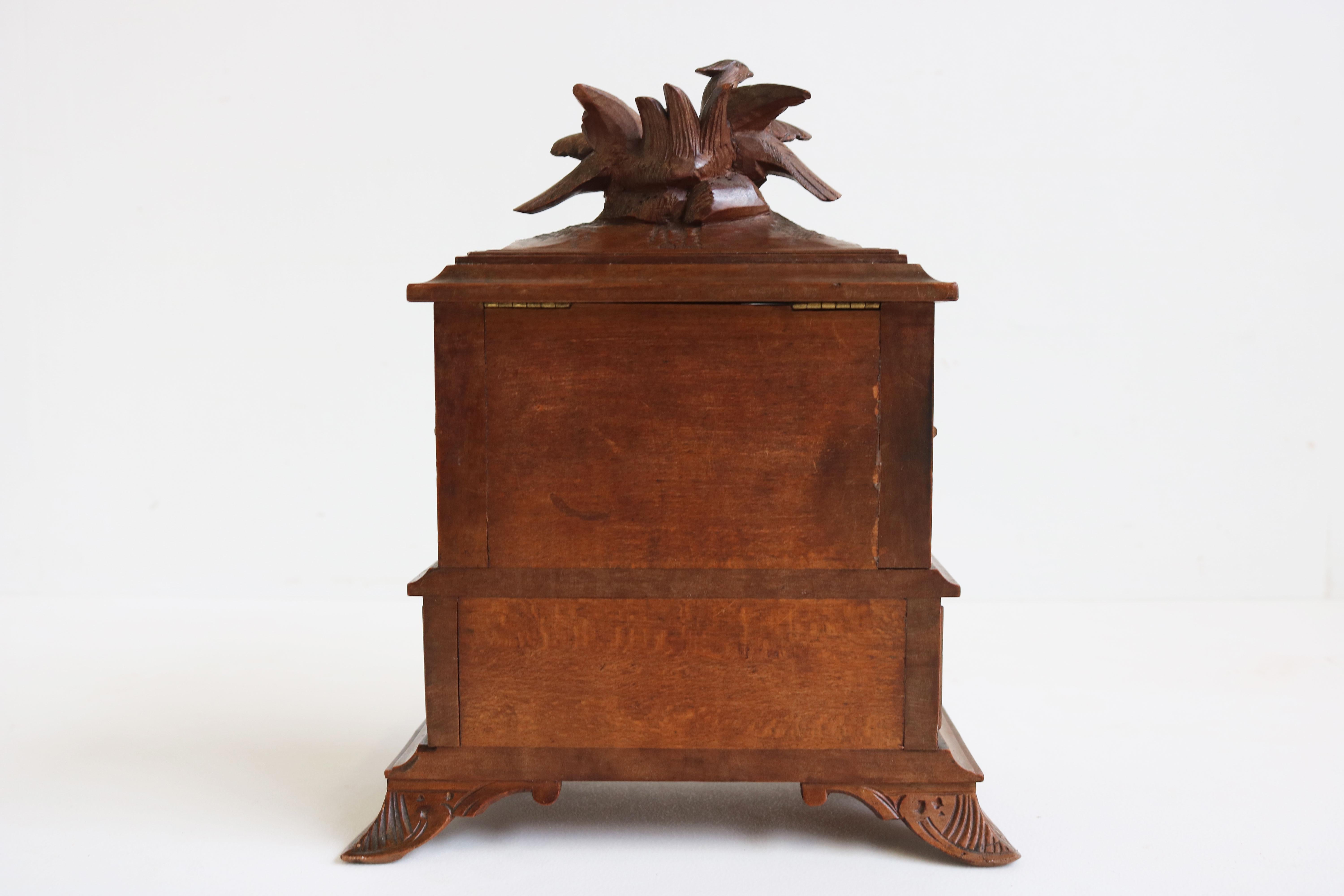Antique 19th Century Swiss Black Forest Jewelry Box Fruitwood Birds Band Carved For Sale 3