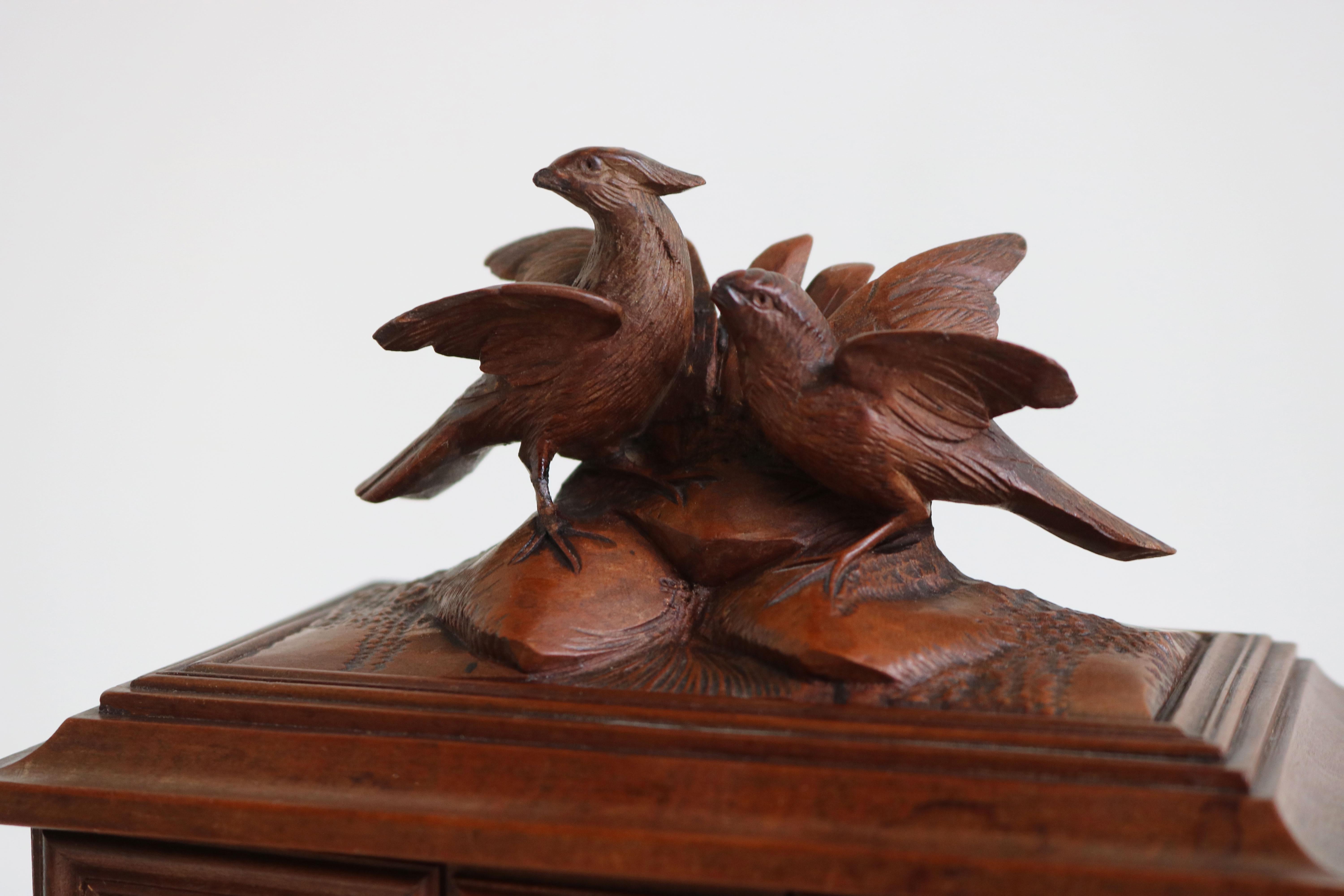 Antique 19th Century Swiss Black Forest Jewelry Box Fruitwood Birds Band Carved For Sale 4