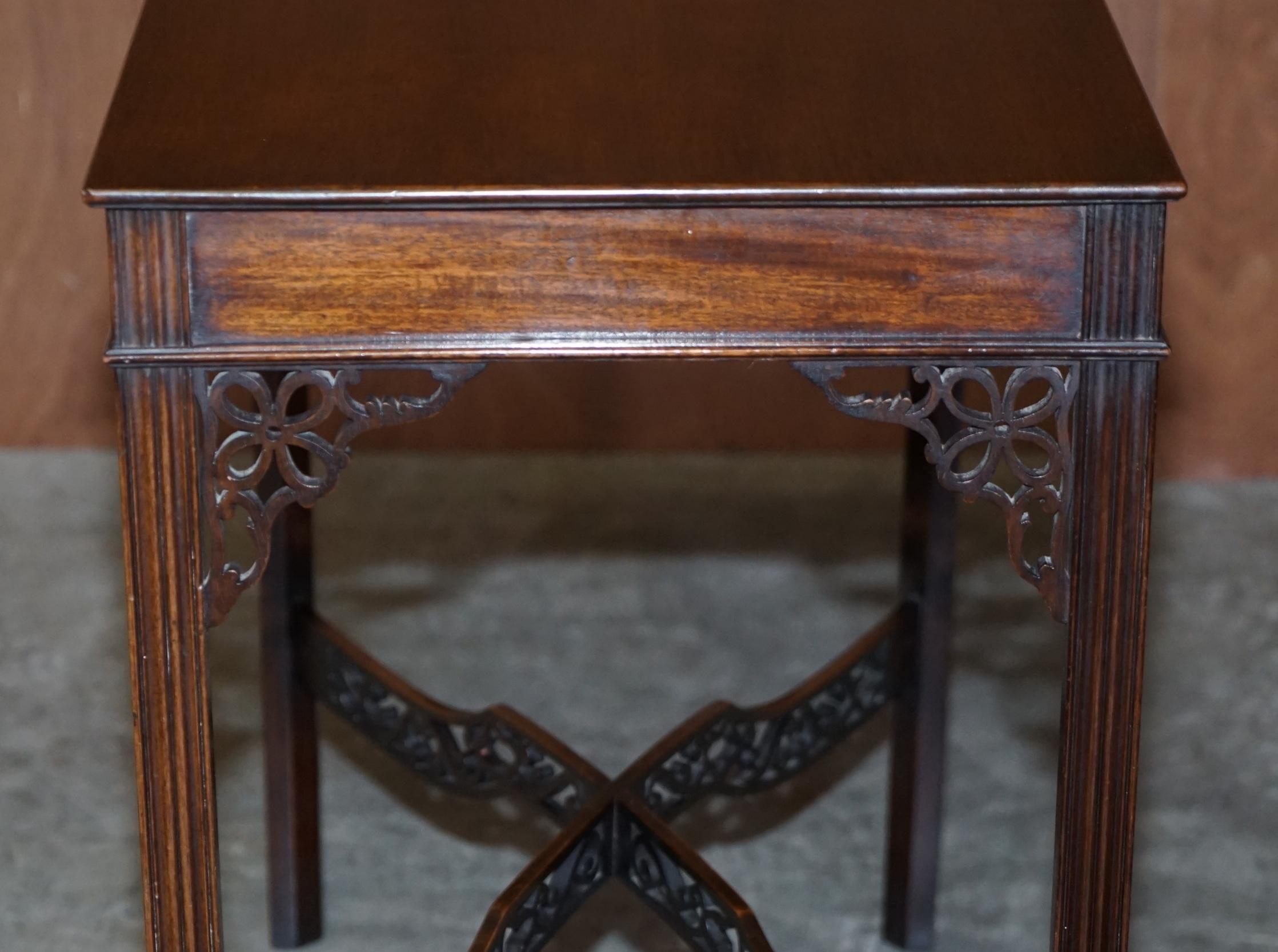 Antiker antiker Teetisch aus Hartholz und Silber von Thomas Chippendale aus dem 19. Jahrhundert mit gestempeltem Sockel im Angebot 9