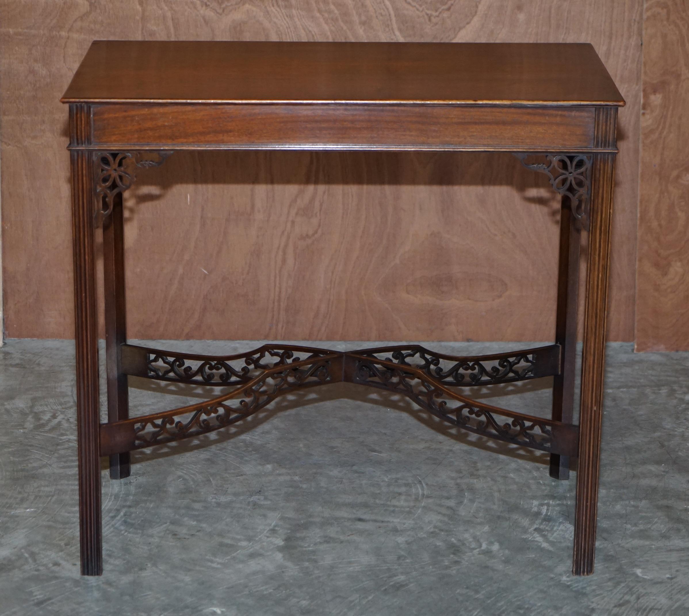 Antiker antiker Teetisch aus Hartholz und Silber von Thomas Chippendale aus dem 19. Jahrhundert mit gestempeltem Sockel im Angebot 10