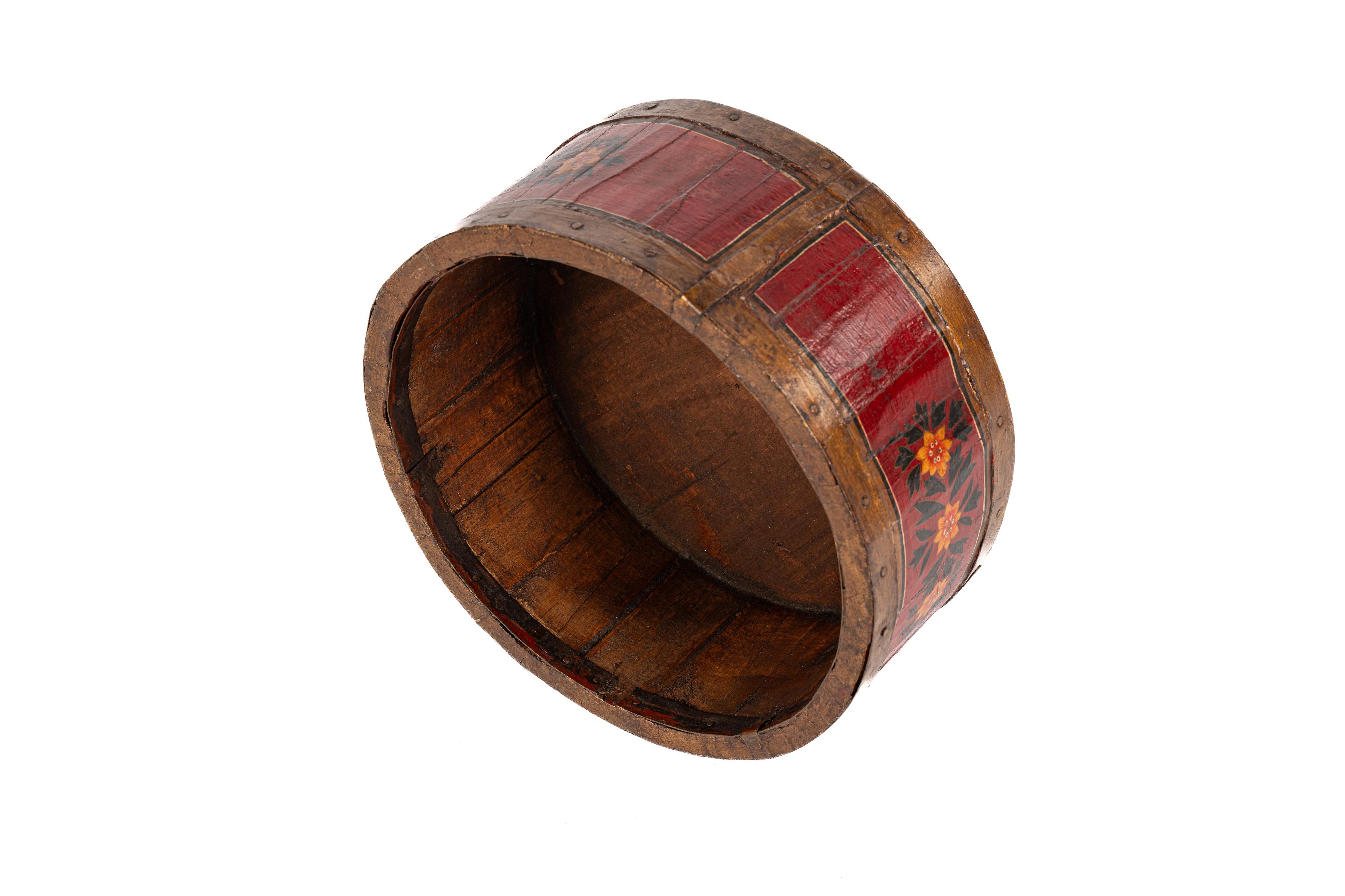 19th Century Antique 19th century traditional Dutch hand painted grain measure container bowl For Sale
