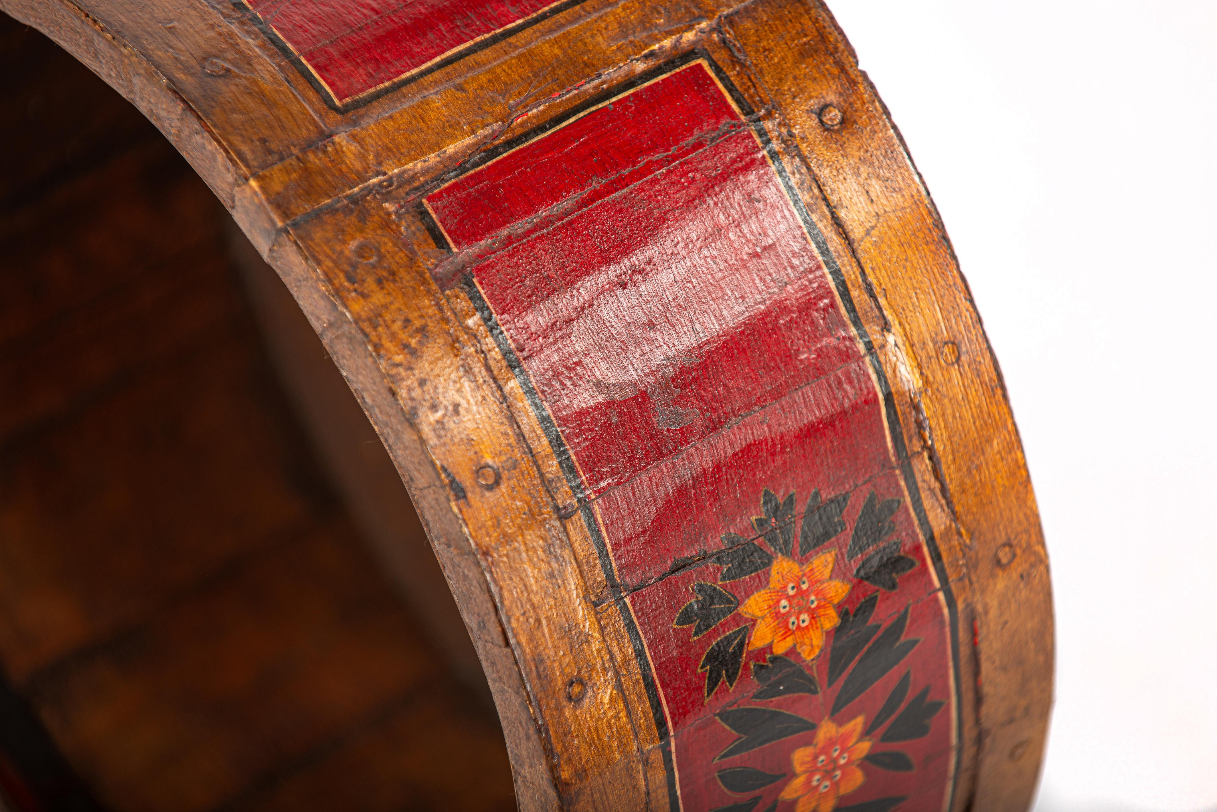 Antique 19th century traditional Dutch hand painted grain measure container bowl For Sale 3