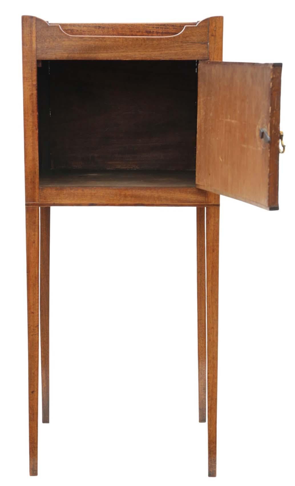 Antique 19th Century Tray Top Nightstand Washstand Bedside Mahogany  Table In Good Condition For Sale In Wisbech, Cambridgeshire