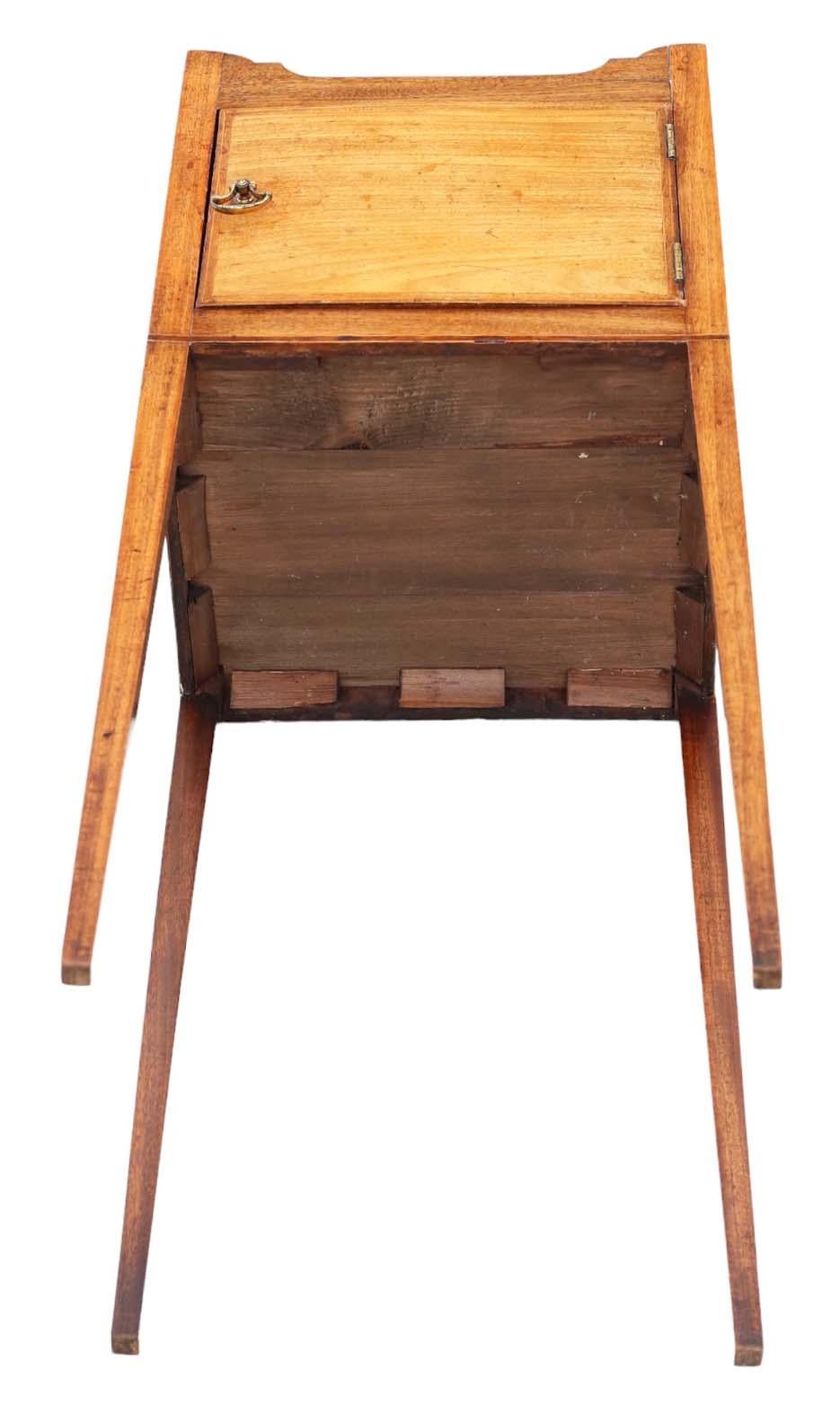 Antique 19th Century Tray Top Nightstand Washstand Bedside Mahogany  Table For Sale 5