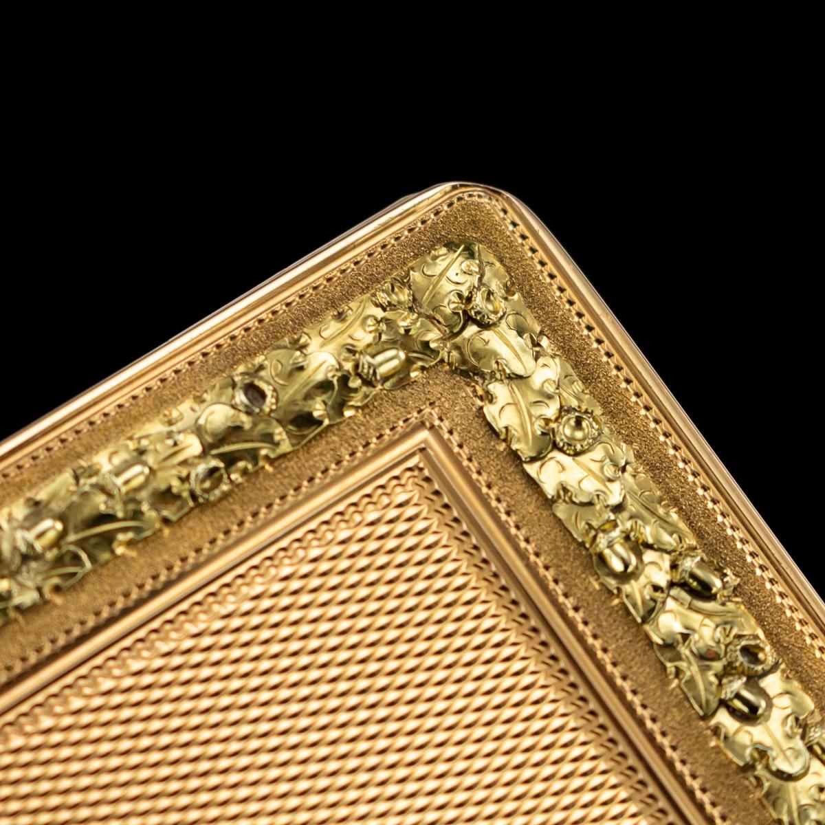 Antique 19th Century Victorian 18 Karat Two-Color Gold Snuff Box, London 5