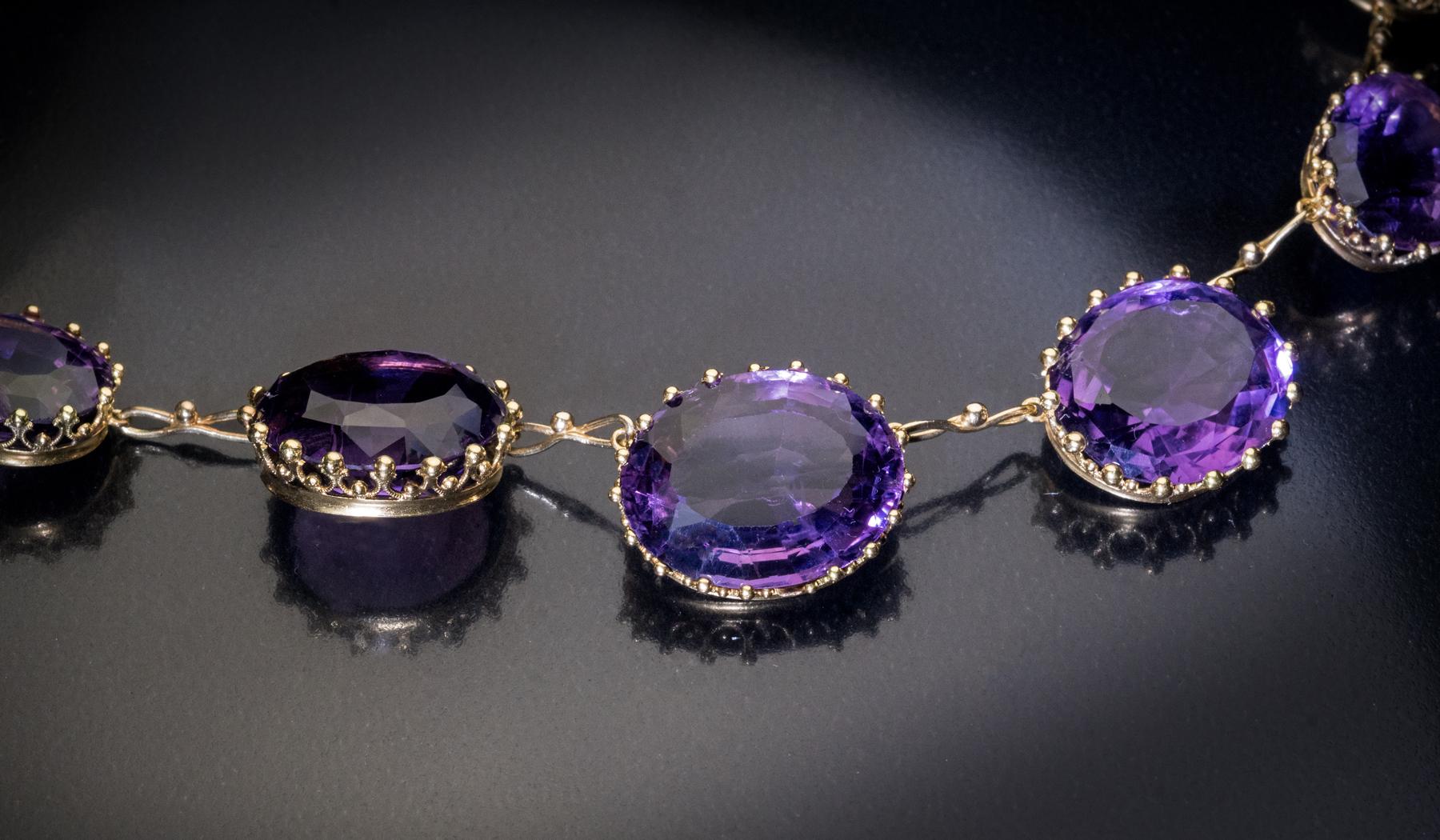 Antique 19th Century Victorian Amethyst Gold Necklace In Excellent Condition In Chicago, IL