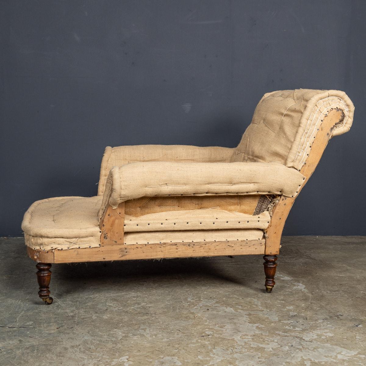 Antique 19th Century Victorian Chaise Longue c.1870 In Good Condition For Sale In Royal Tunbridge Wells, Kent