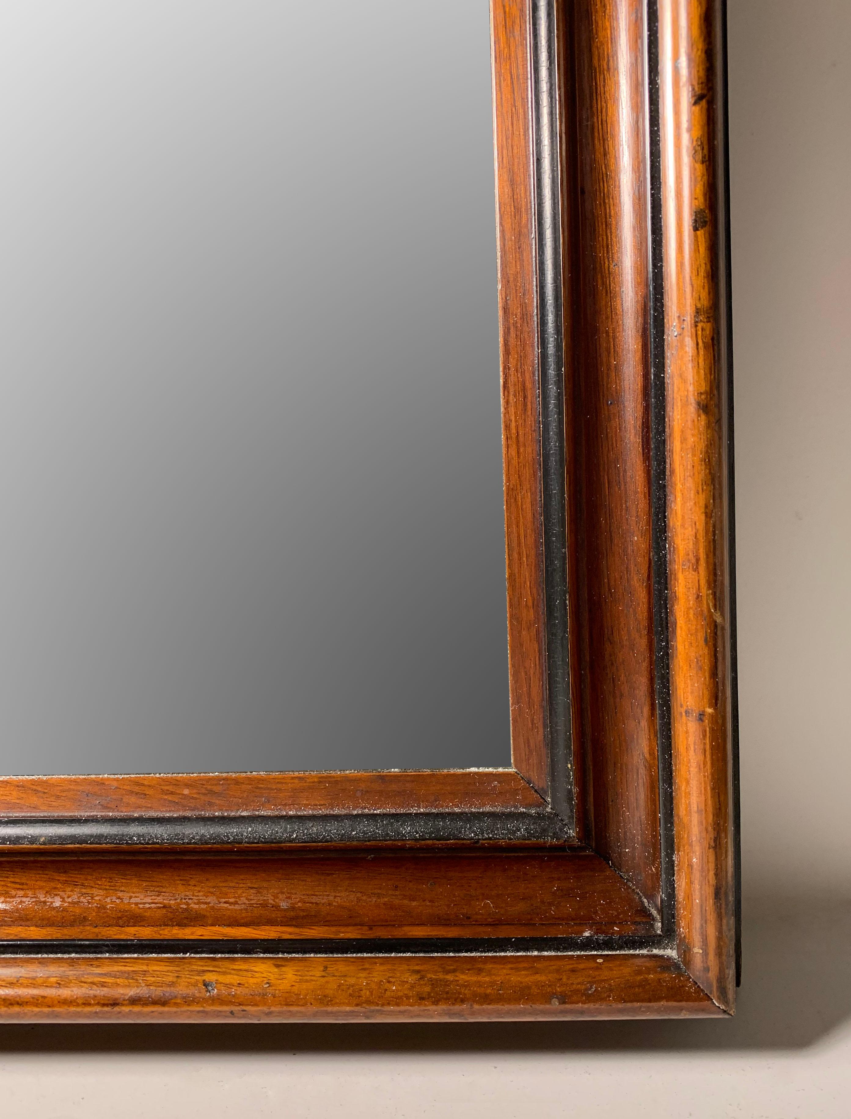 Antique 19th Century Victorian Ebonized Banding Mirror / Frame In Good Condition For Sale In Chicago, IL