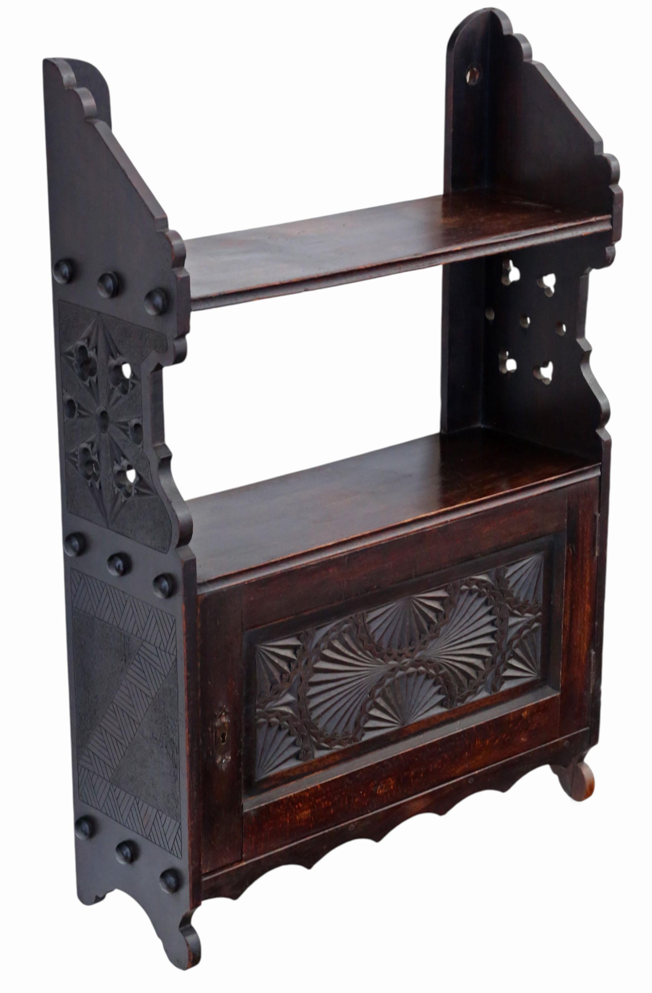 Antike 19. Jahrhundert viktorianischen gotischen Eiche & Buche Wandschrank / Bücherregale- Qualität

Ein viktorianischer gotischer Wandschrank aus dem späten 19. Jahrhundert und Bücherregale mit attraktivem Alter, Farbe und Patina. Dieser seltene