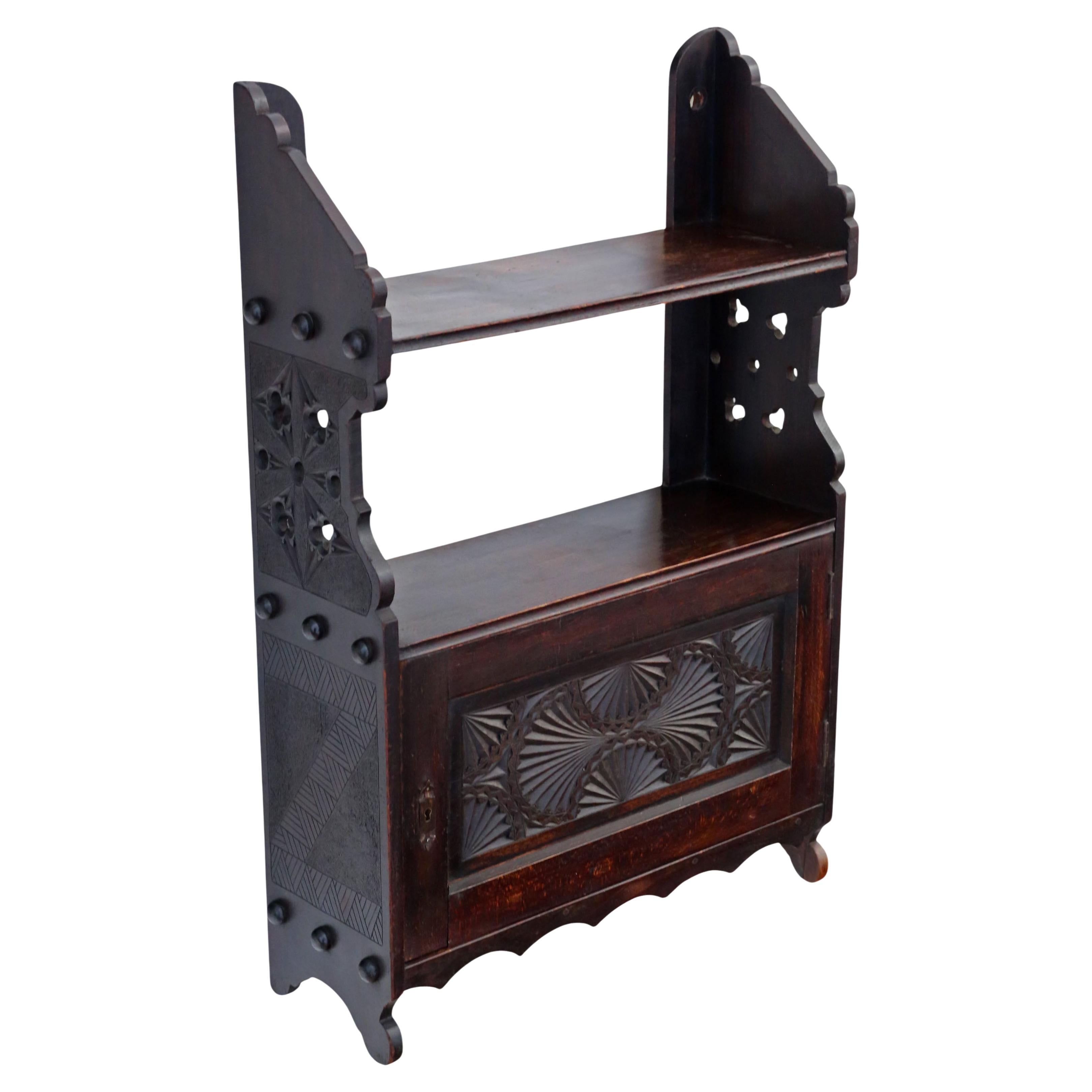 Antiker viktorianischer Wandschrank aus Eiche und Buche aus dem 19. im Angebot