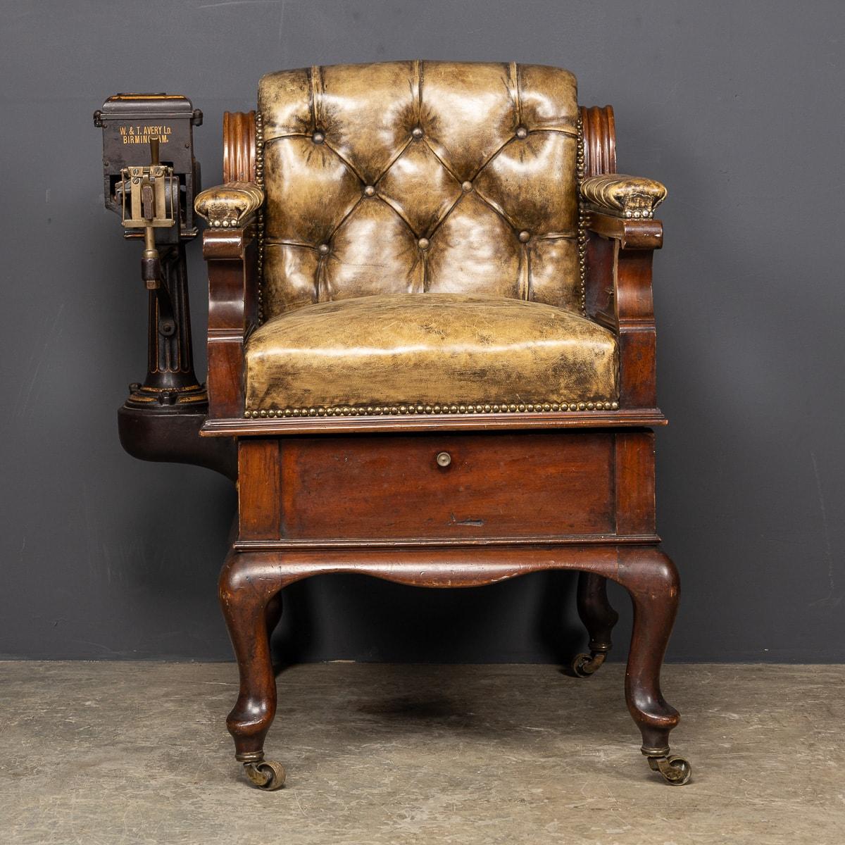 Autre Écaille de jockey victorienne ancienne du 19ème siècle par WT Avery, vers 1880 en vente
